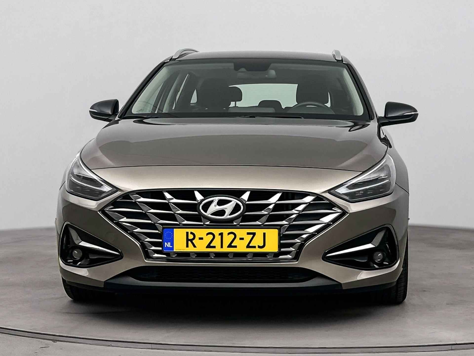 Hyundai i30 Wagon 1.0 T-GDi MHEV Comfort Smart Aut. | Navigatie | Camera | LED | Parkeersensoren | Cruise control | - 6/30