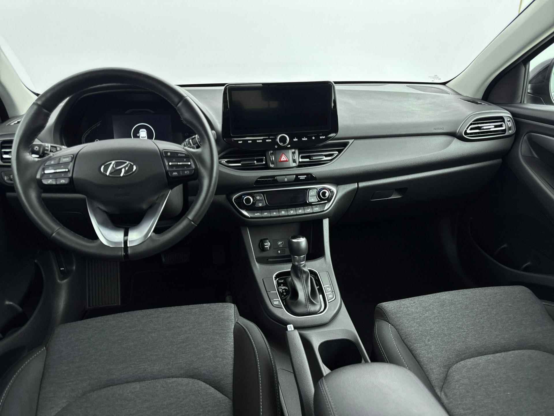 Hyundai i30 Wagon 1.0 T-GDi MHEV Comfort Smart Aut. | Navigatie | Camera | LED | Parkeersensoren | Cruise control | - 12/30