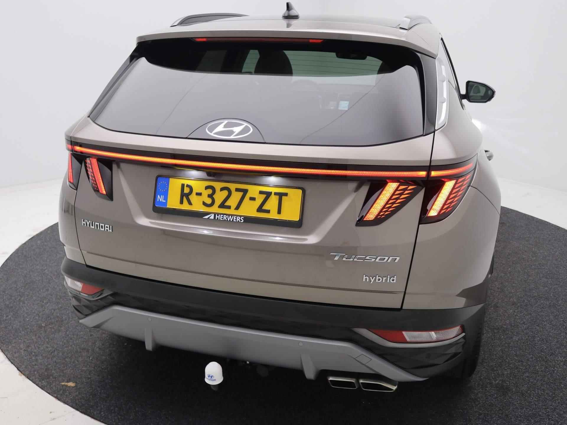 Hyundai Tucson 1.6 T-GDI HEV 230pk  Premium Sky / Trekhaak (1650KG Trekgewicht) / Schuif-/Kanteldak / Elektrische Achterklep / Rondomzicht Camera / Cruise Control Adaptief / NL Auto / Dealer onderhouden / - 75/77