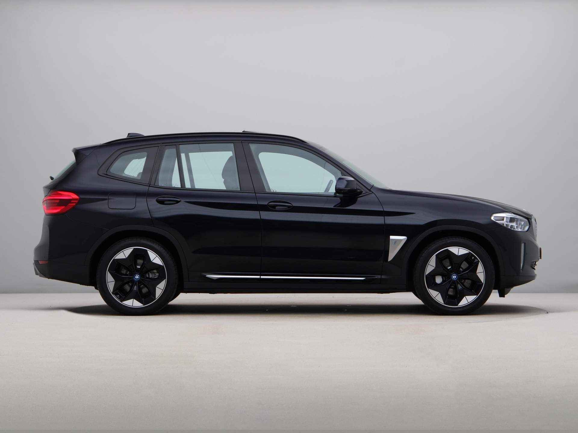 BMW iX3 High Executive 80 kWh - 9/28