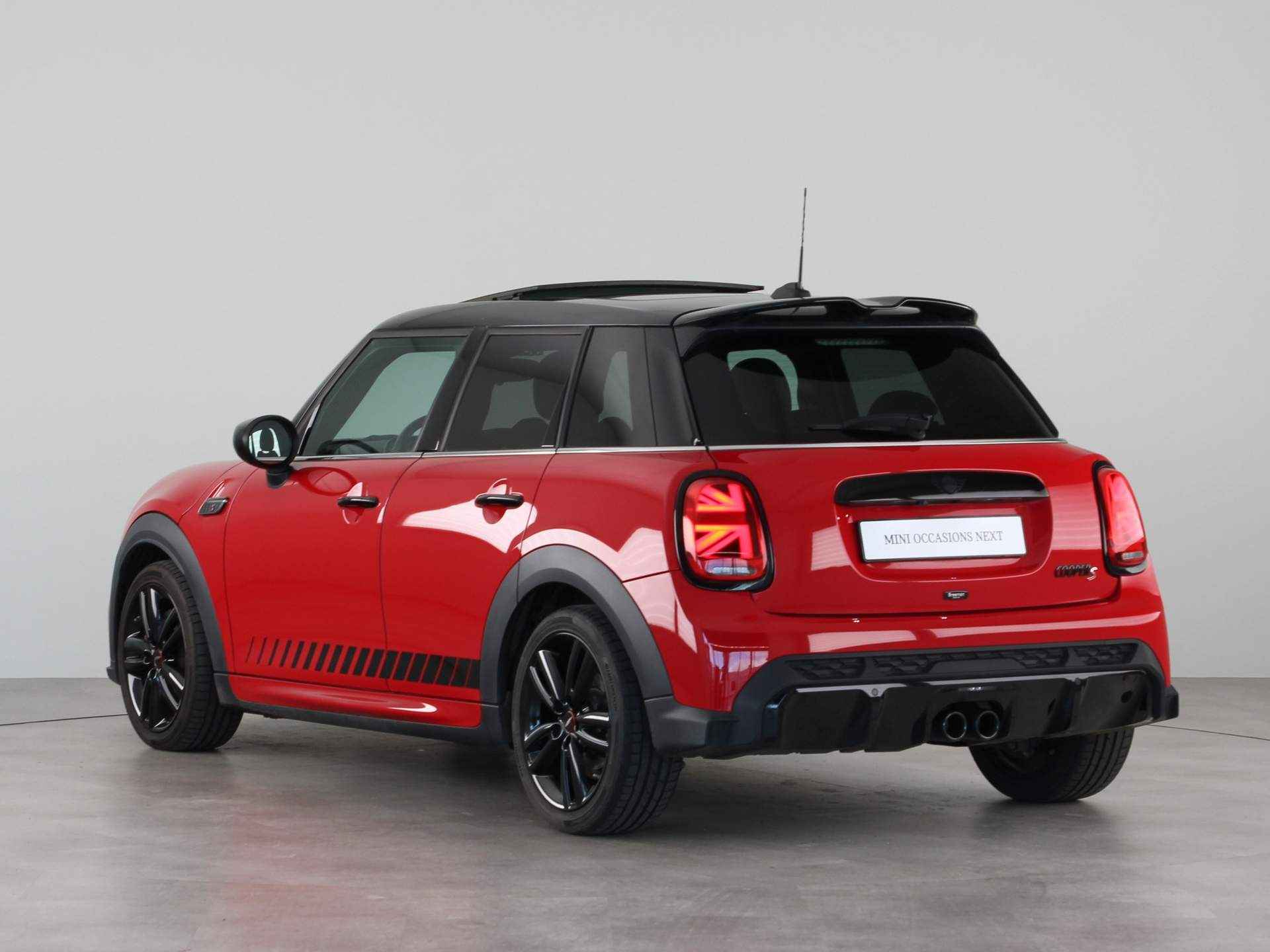 MINI 5-deurs Cooper S JCW-Trim Aut. - 12/24