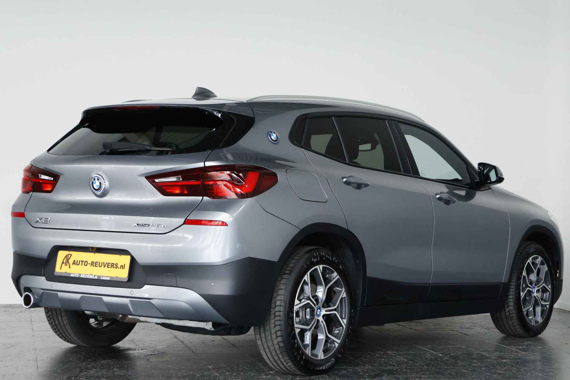 BMW X2 xDrive25e Edition / LED / Navi / Pilot assist / Cam - 2/32