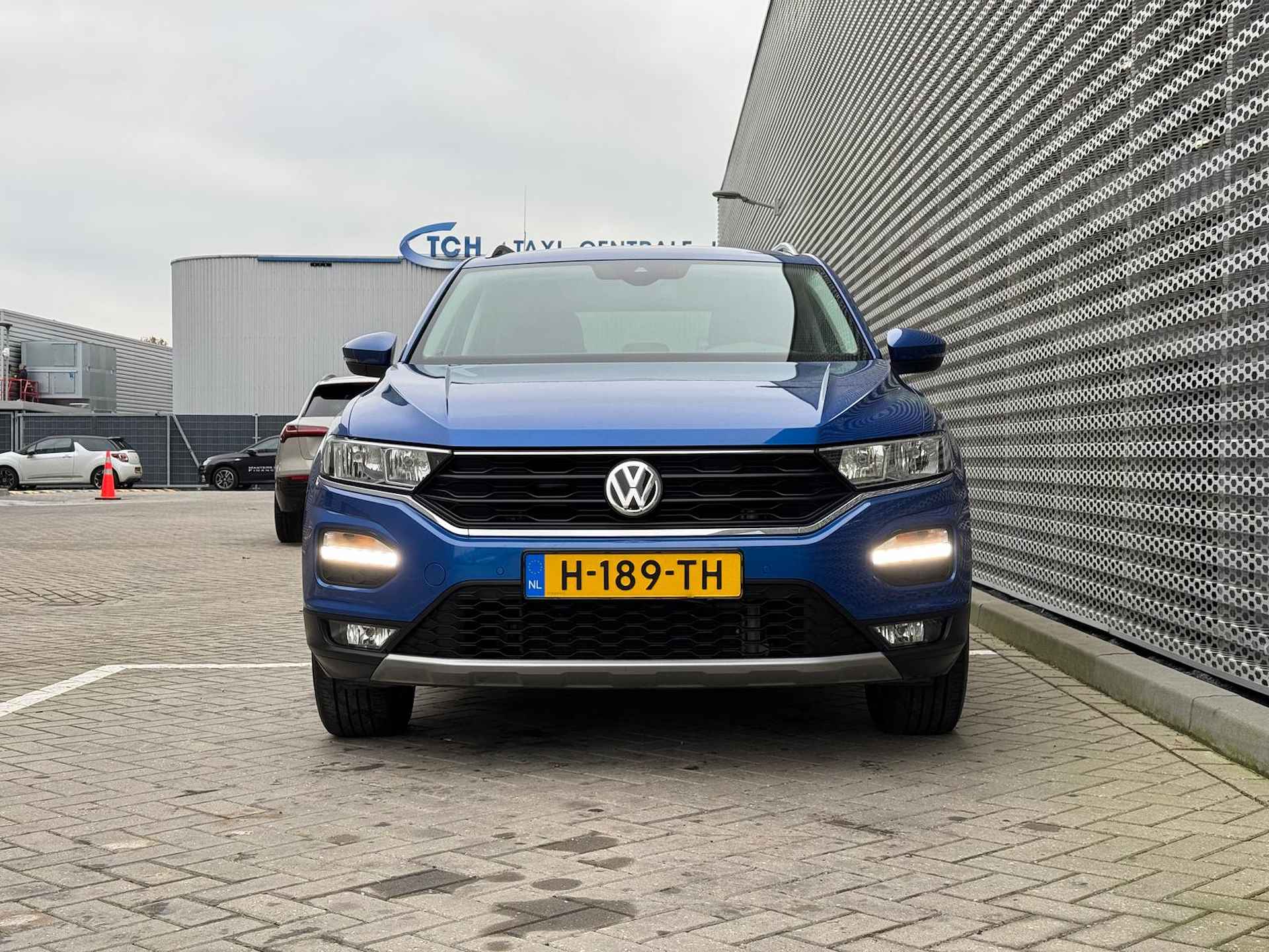 Volkswagen T-Roc 1.0 TSI Style / 16" LMV / Parkeersensoren V+A / Alarmsysteem / P4 - 11/30