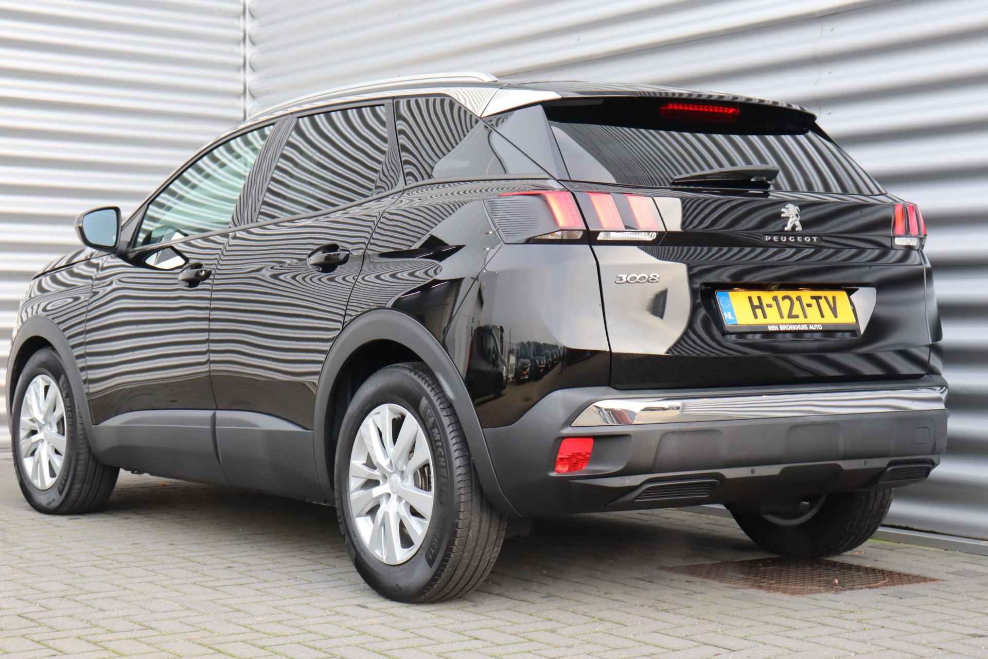 Peugeot 3008 1.2 PURETECH 130PK ACTIVE PACK AUTOMAAT / NAVI / CLIMA / PDC / 17" LMV / CAMERA / BLUETOOTH / CRUISECONTROL / NIEUWSTAAT !! - 9/38