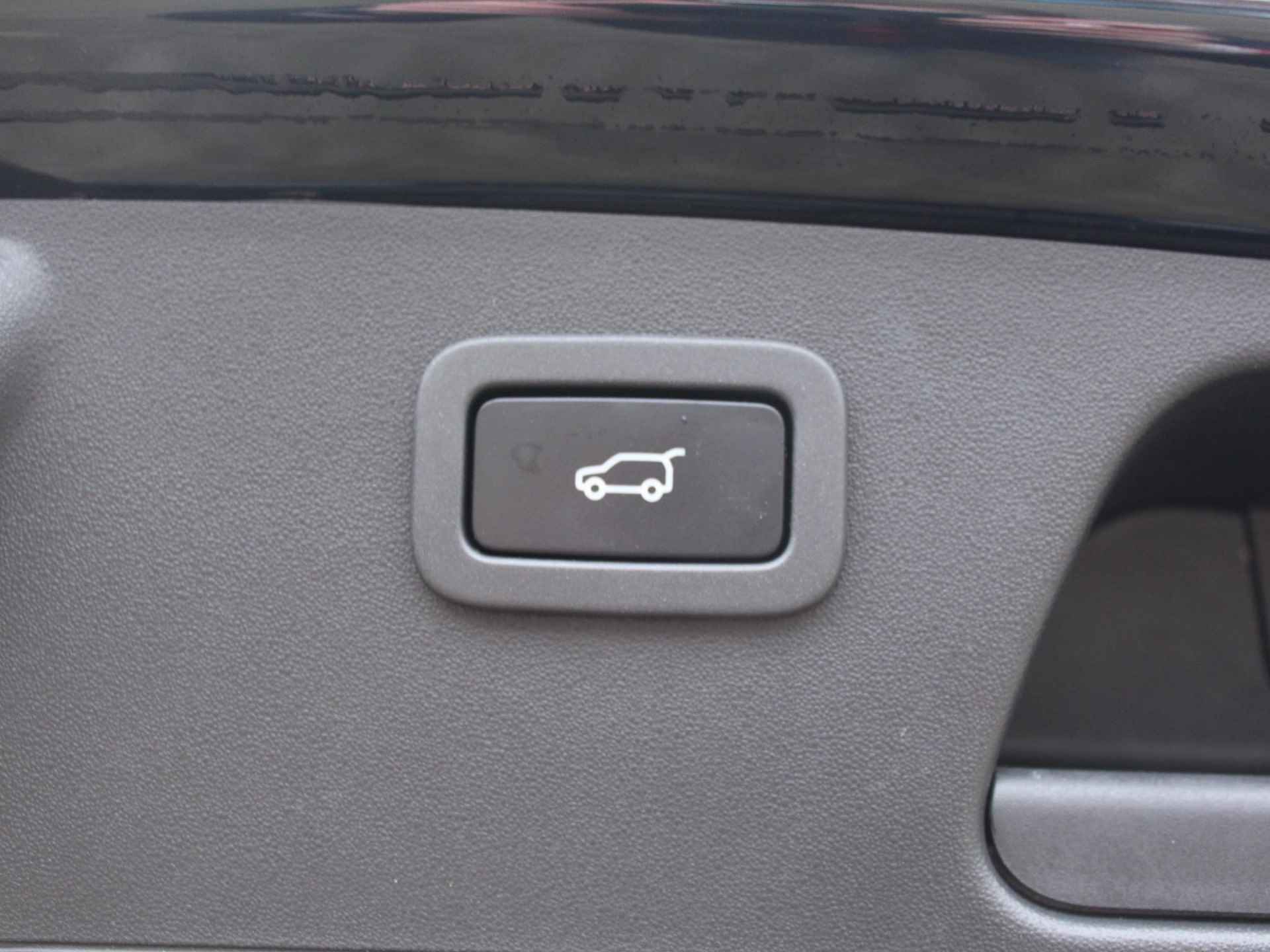 Jaguar  E-Pace D180 AWD 180 PK Automaat R Dynamic-S 20"inch, Meridian Prof Sound System, Apple Carplay, Cruise Control, Climate Control, Xenon, Stoelverwarming (MET GARANTIE*) - 23/25