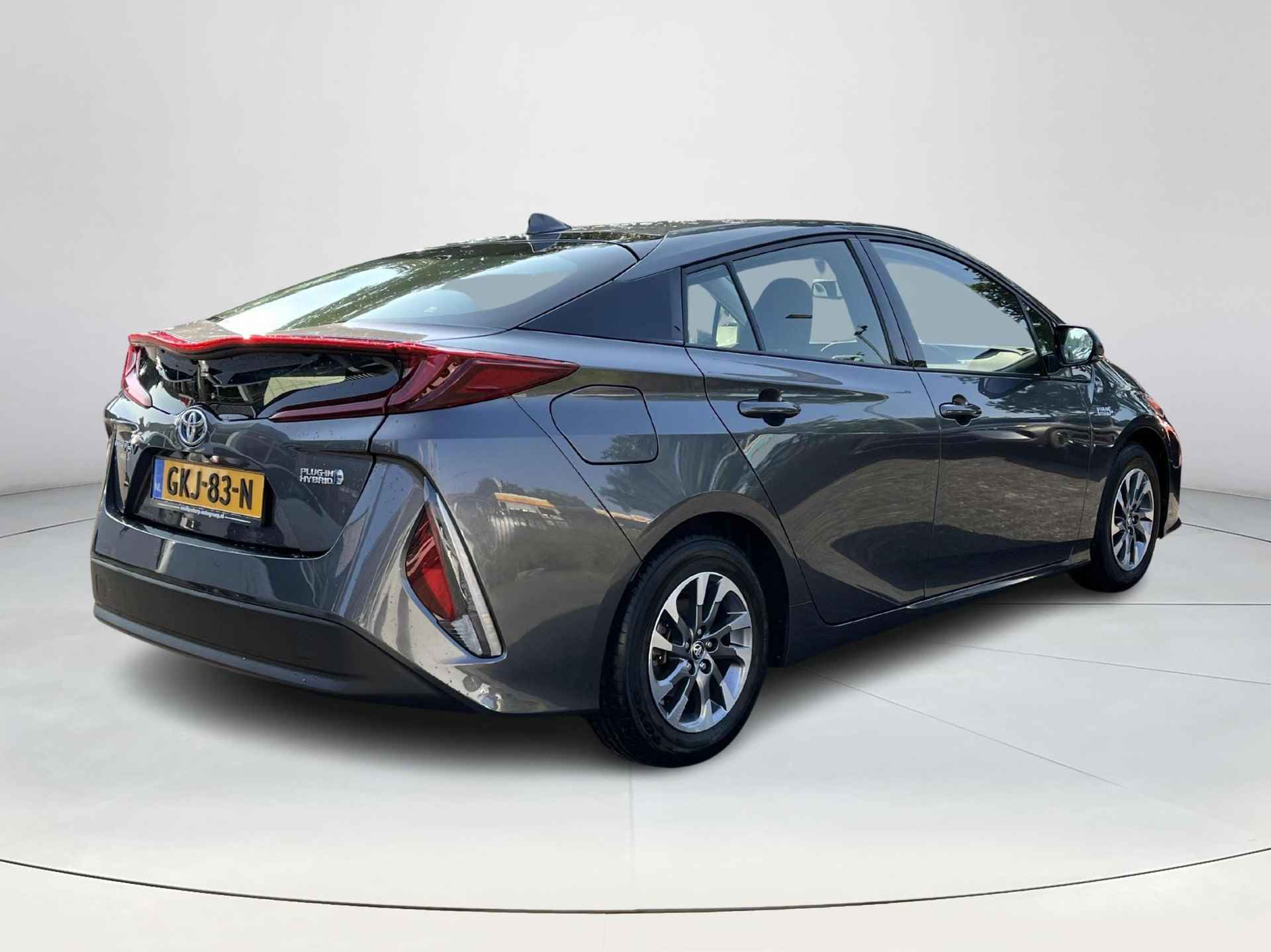 Toyota Prius 1.8 Plug-in Dynamic | Navigatie | Stoelverwarming | Head up display | Parkeercamera | - 6/27