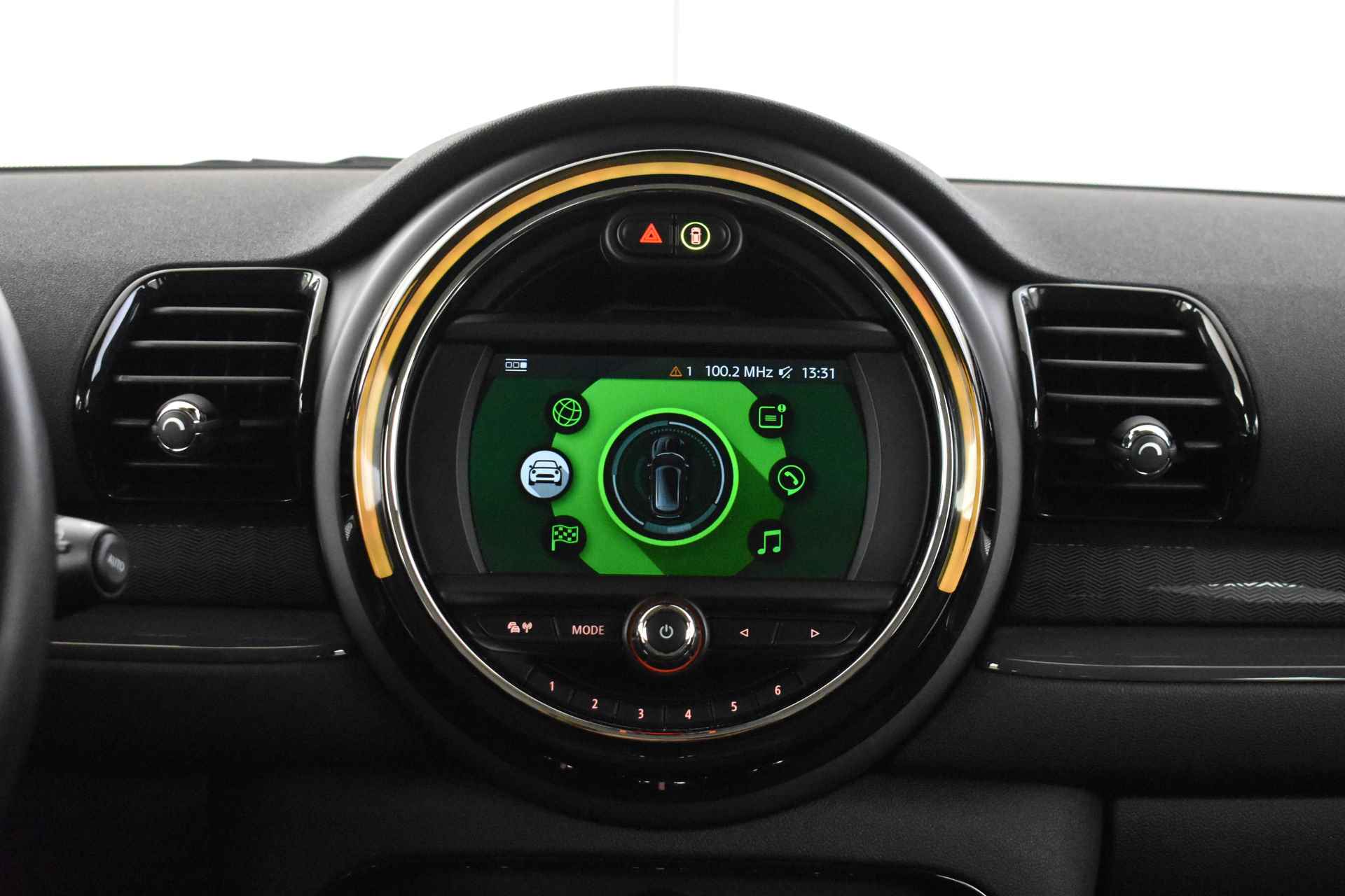 MINI Clubman One / Trekhaak / PDC achter / Navigatie / Cruise Control - 18/43