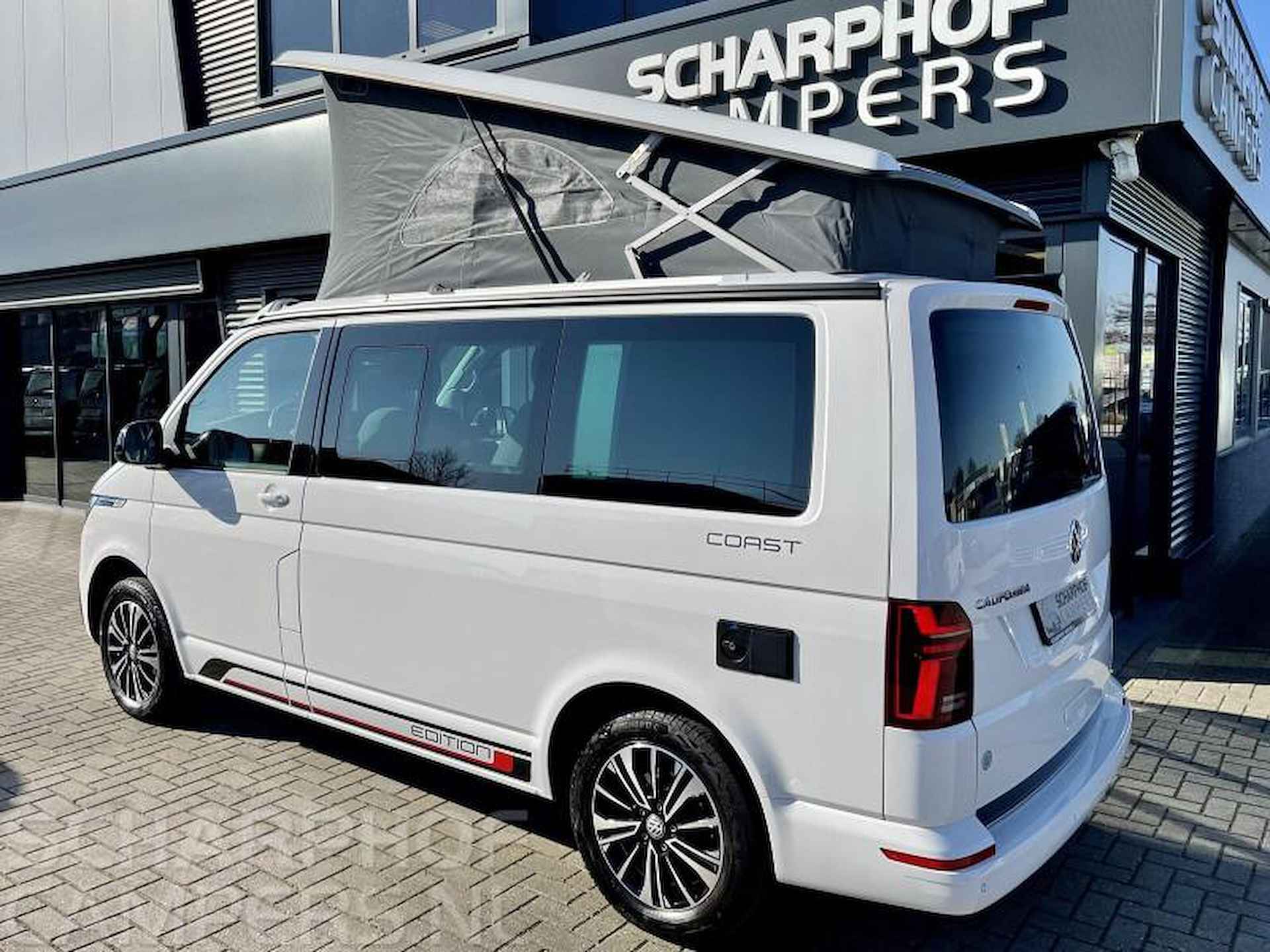 Volkswagen T6.1 California  6.1 COAST EDITION 150 DSG - 4/21