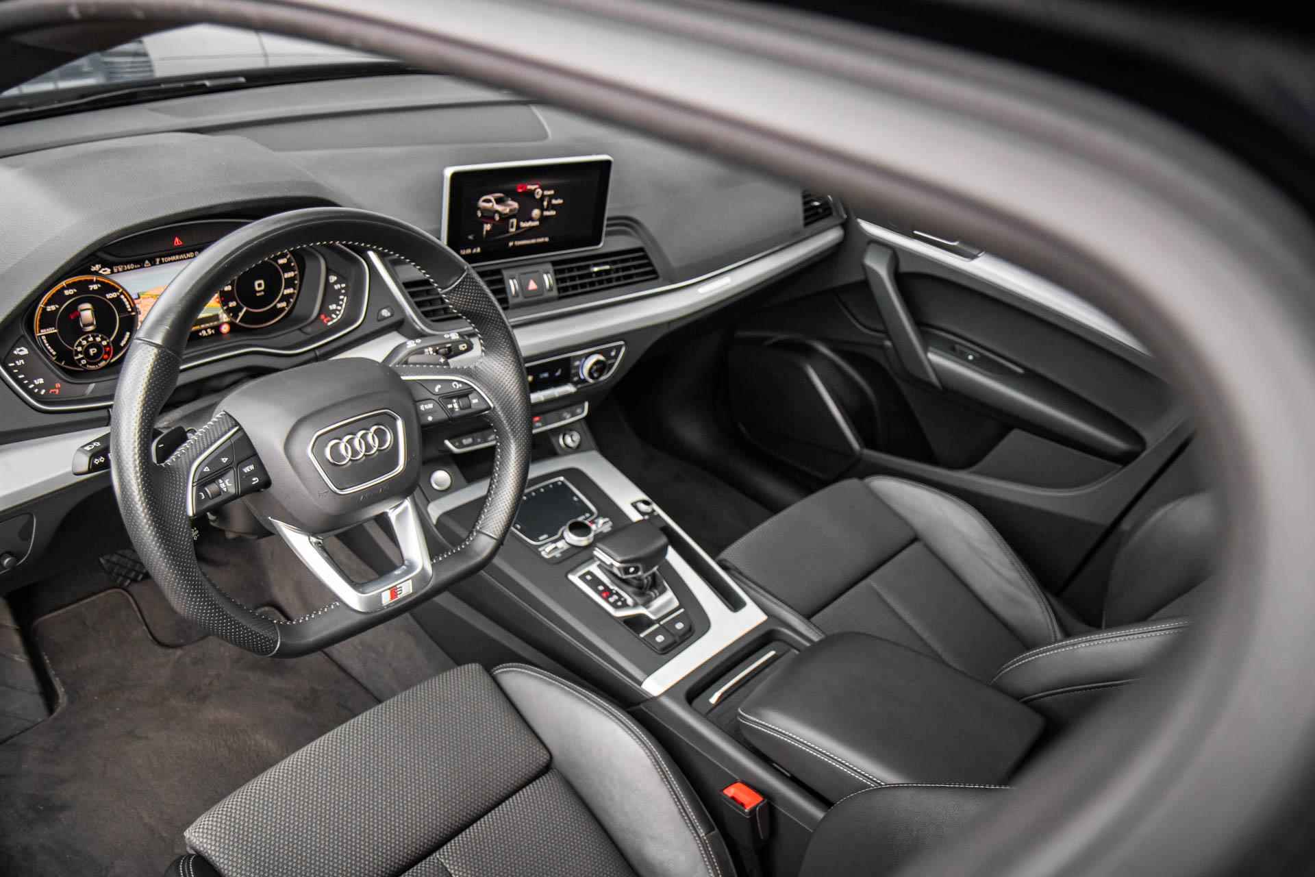Audi Q5 55 TFSI e quattro 367pk S edition S-tronic | Panoramadak | Trekhaak | Sportstoelen | 20" Velgen - 4/44