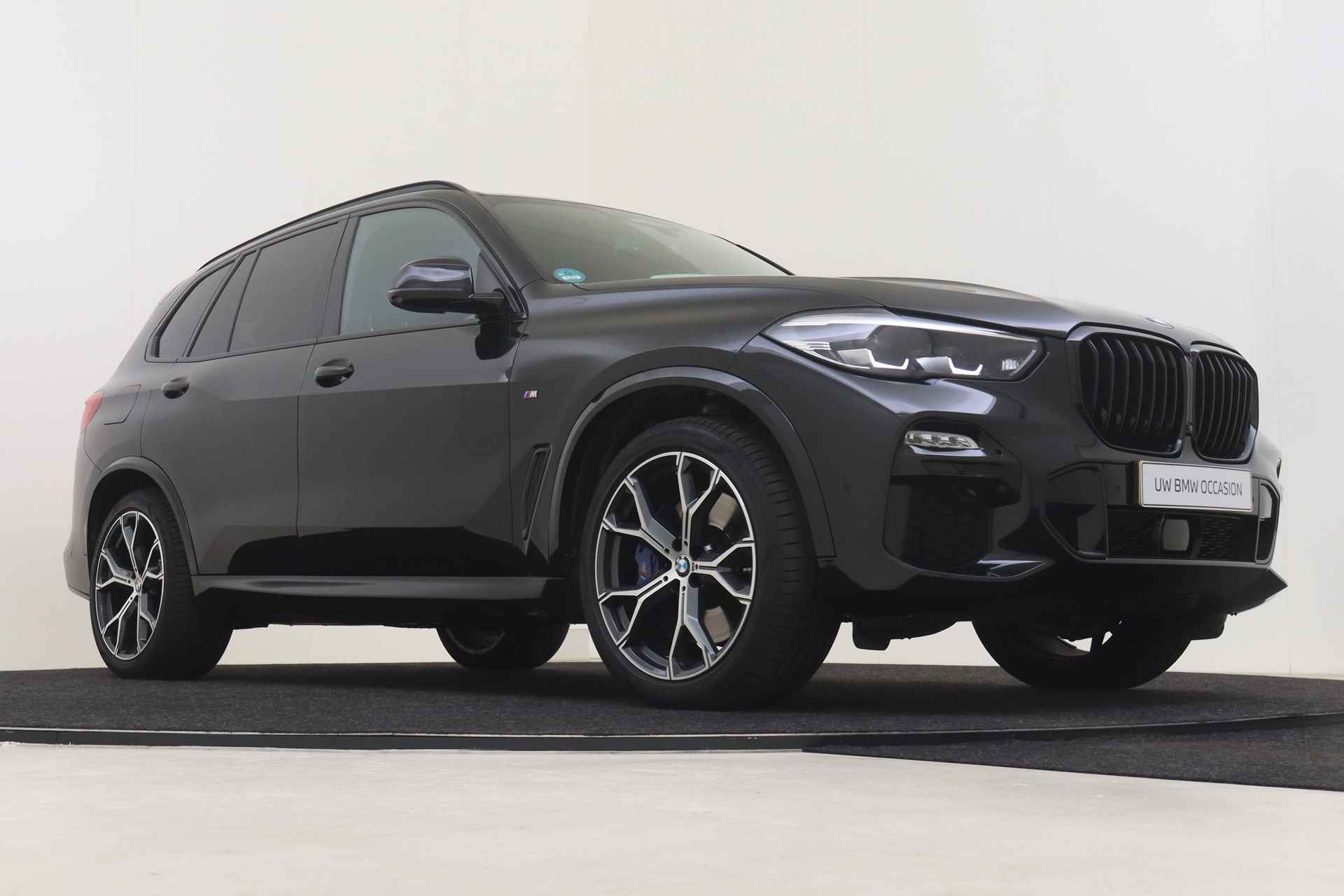 BMW X5 xDrive30d High Executive M Sport Automaat / Trekhaak / Head-Up / Air Suspension / Harman Kardon / Massage / Comfortstoelen /Active Steering - 11/64