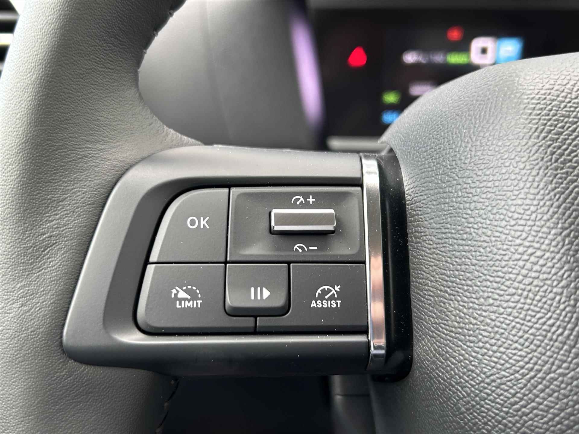 Citroen ë-C4 X EV 50kWh 136pk Feel Pack | Camera | Navigatie | 18" velgen | Apple Carplay&Android Auto - 13/26