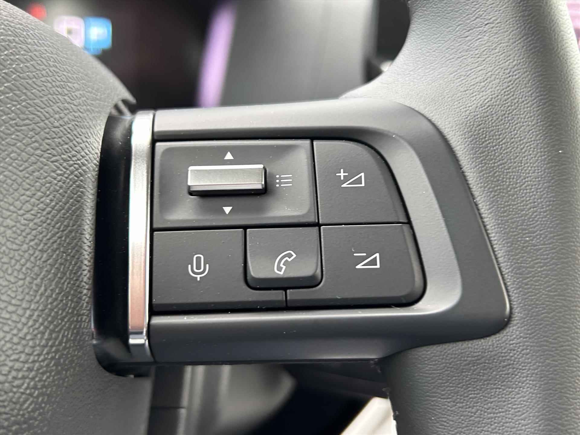 Citroen ë-C4 X EV 50kWh 136pk Feel Pack | Camera | Navigatie | 18" velgen | Apple Carplay&Android Auto - 14/26