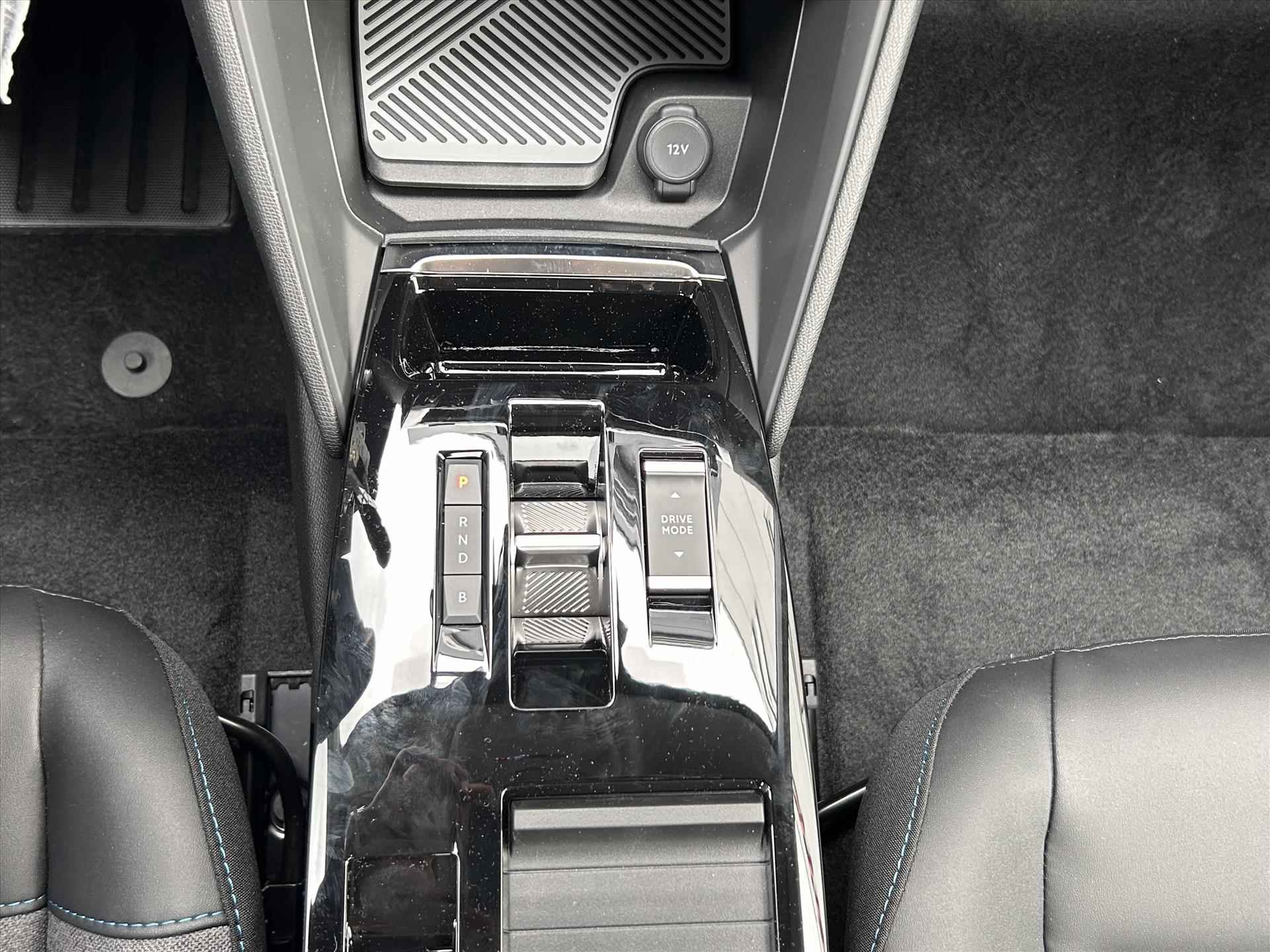 Citroen ë-C4 X EV 50kWh 136pk Feel Pack | Camera | Navigatie | 18" velgen | Apple Carplay&Android Auto - 21/26