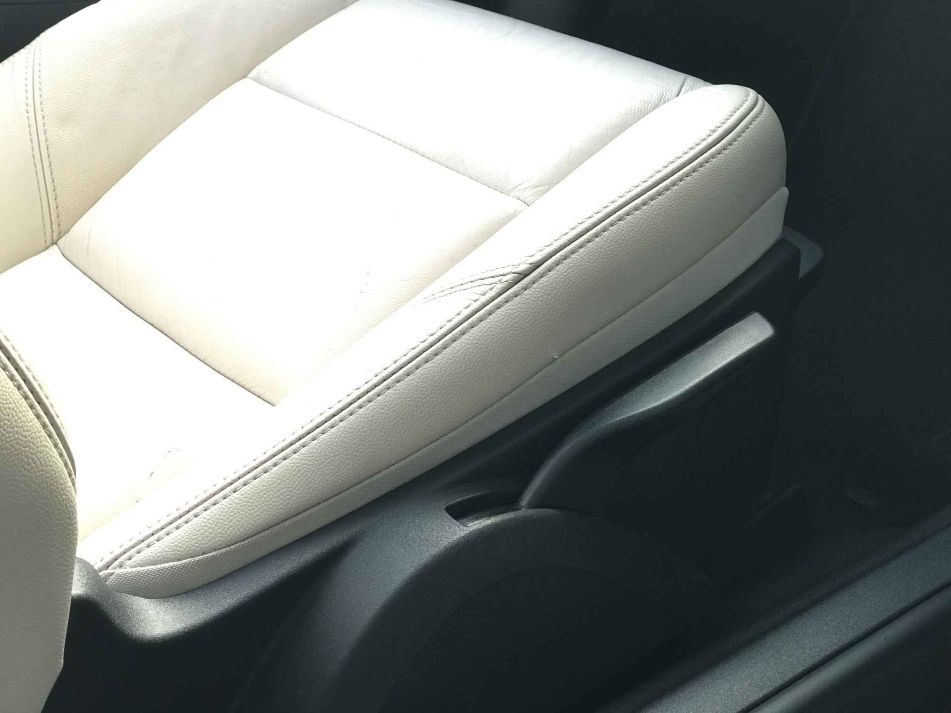 Volvo C70 Cabriolet 2.0D Intro Edition Automaat | Rijklaar incl garantie | Xenon Stoelverwarming Blis Navigatie - 20/36