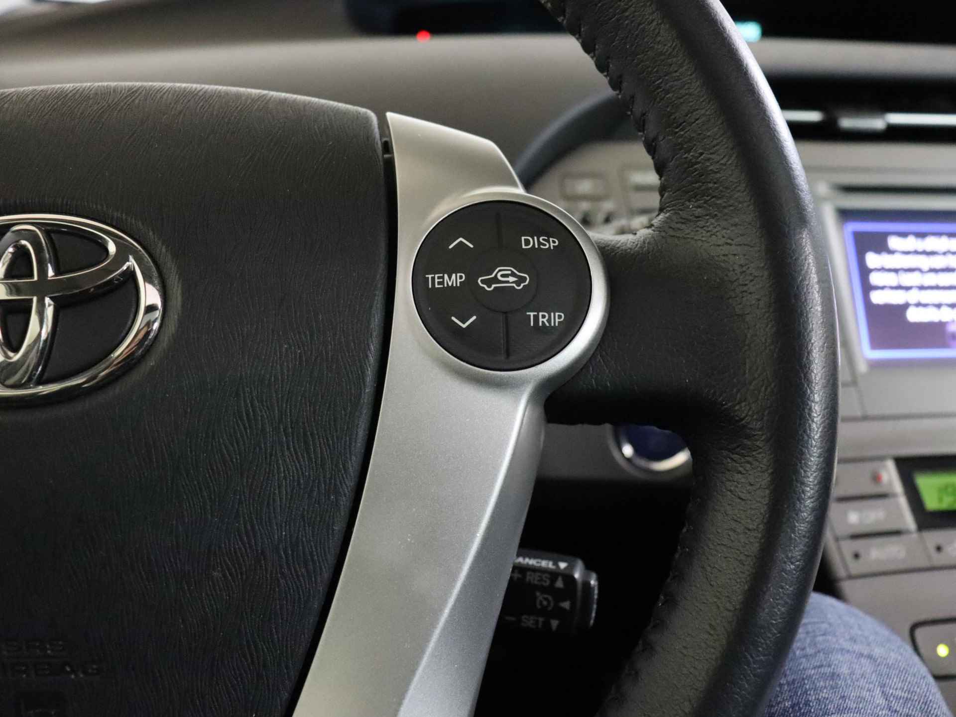 Toyota Prius 1.8 Business | Schuifdak | NAVI | Half leder | Parkeersensoren achter | - 23/32