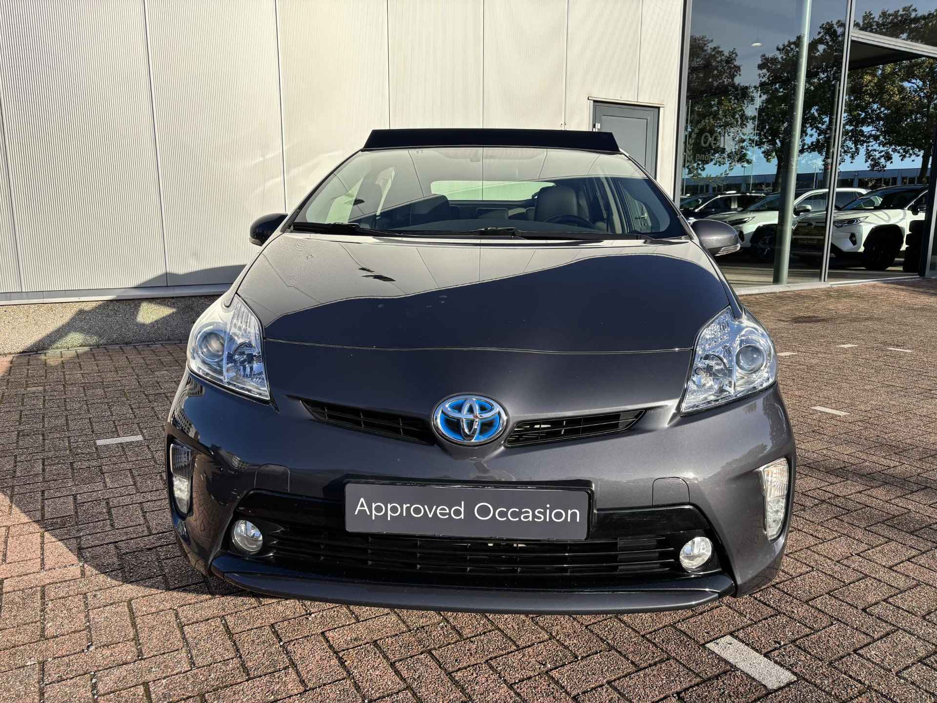 Toyota Prius 1.8 Business, Schuifdak, NAVI, Half leder, Parkeersensoren achter - 4/42