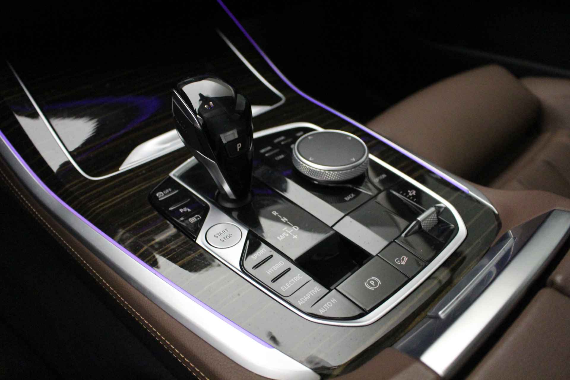 BMW X5 xDrive45e | Trekhaak | Head-Up | Panoramadak | Luchtvering v+a | Camera - 15/28