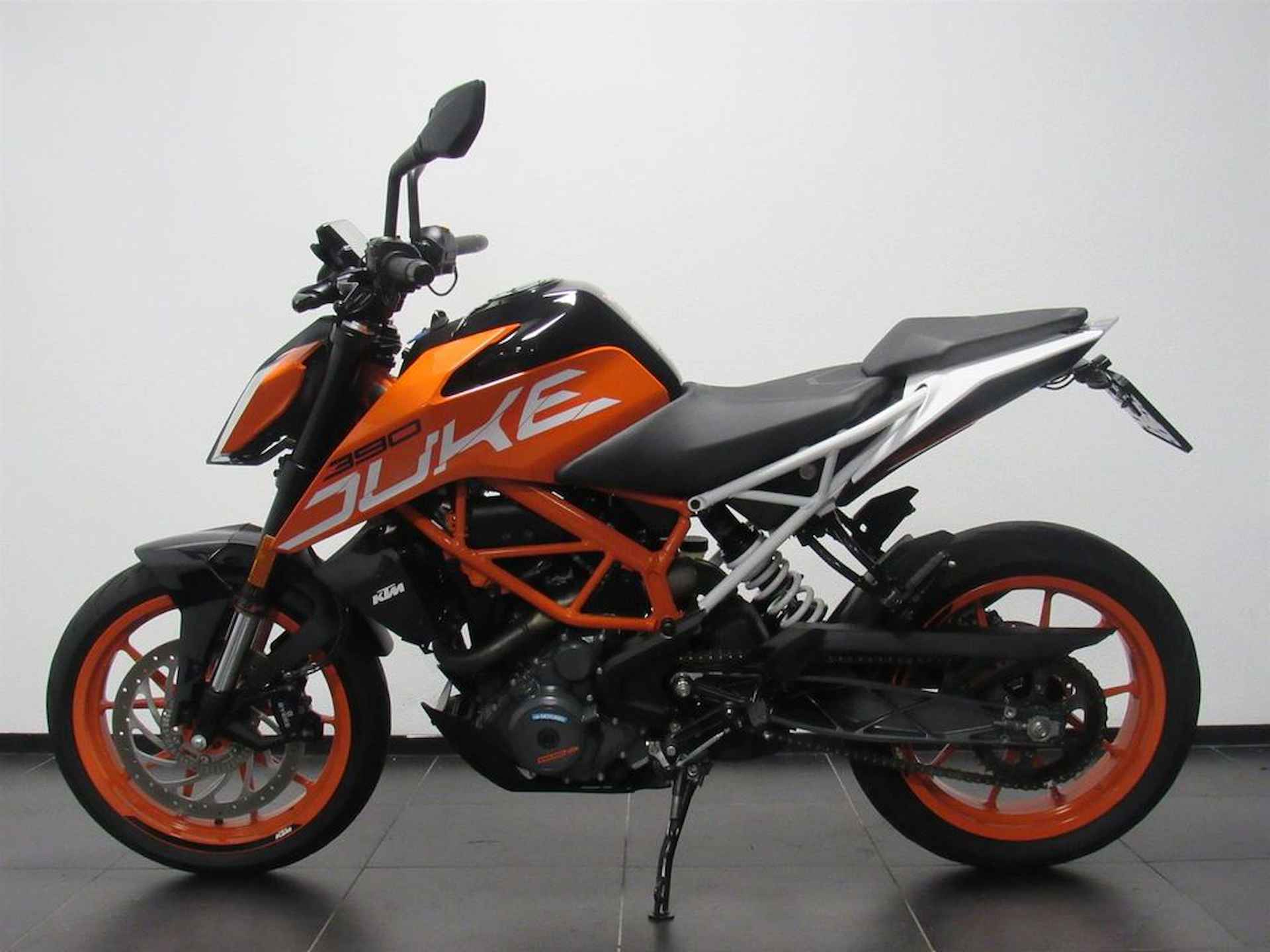 KTM 390 DUKE ABS - 4/7