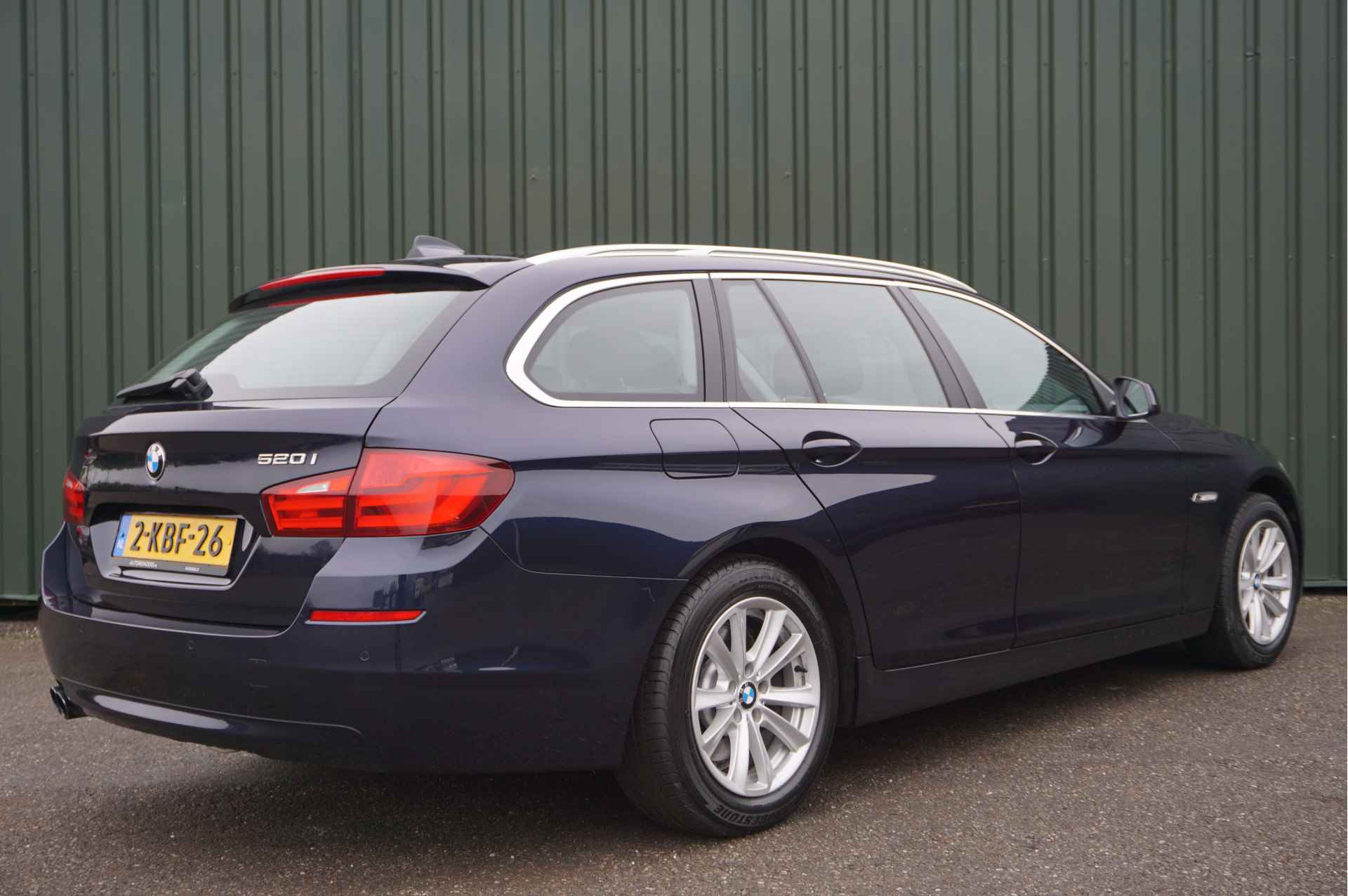 BMW 5 Serie Touring 520i Executive Automaat + Trekhaak/ Navi/ Cruise/ PDC/ NL-Auto/ Garantie! - 4/42