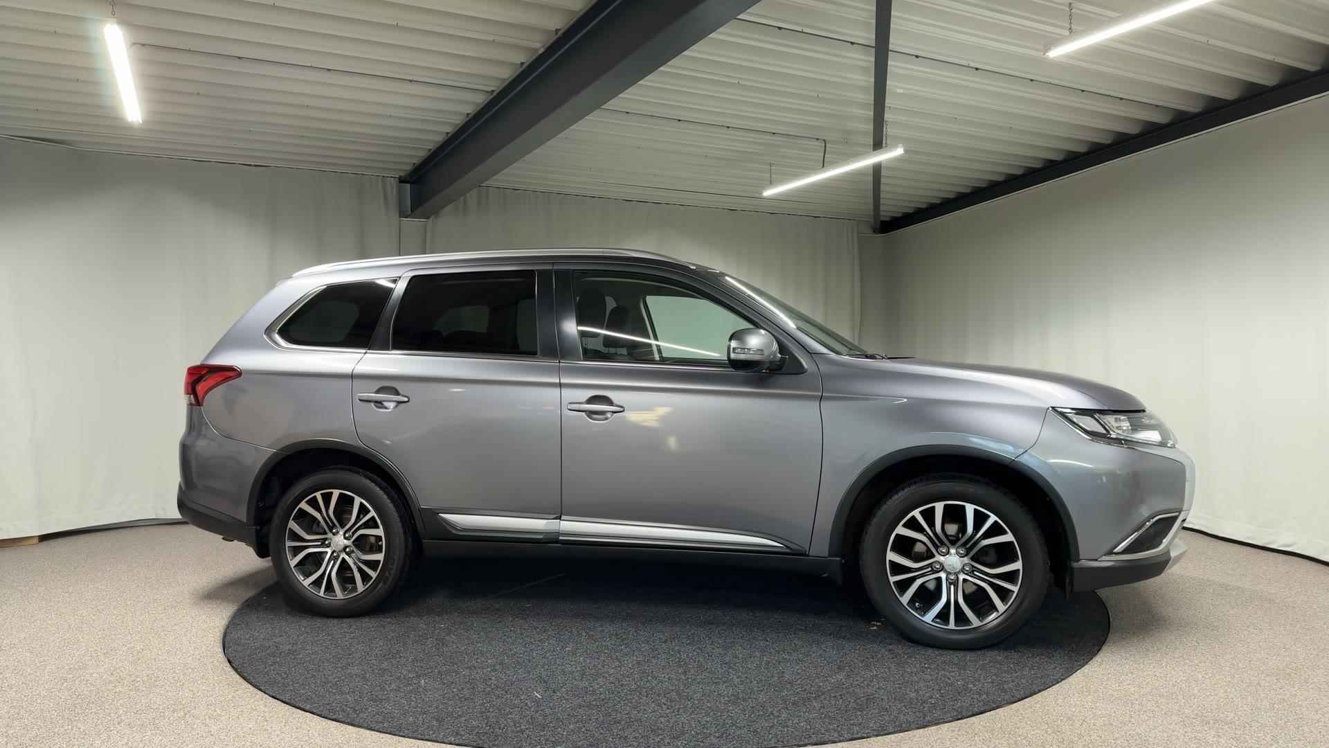 Mitsubishi Outlander 2.0 Connect Pro Automaat - 16/42