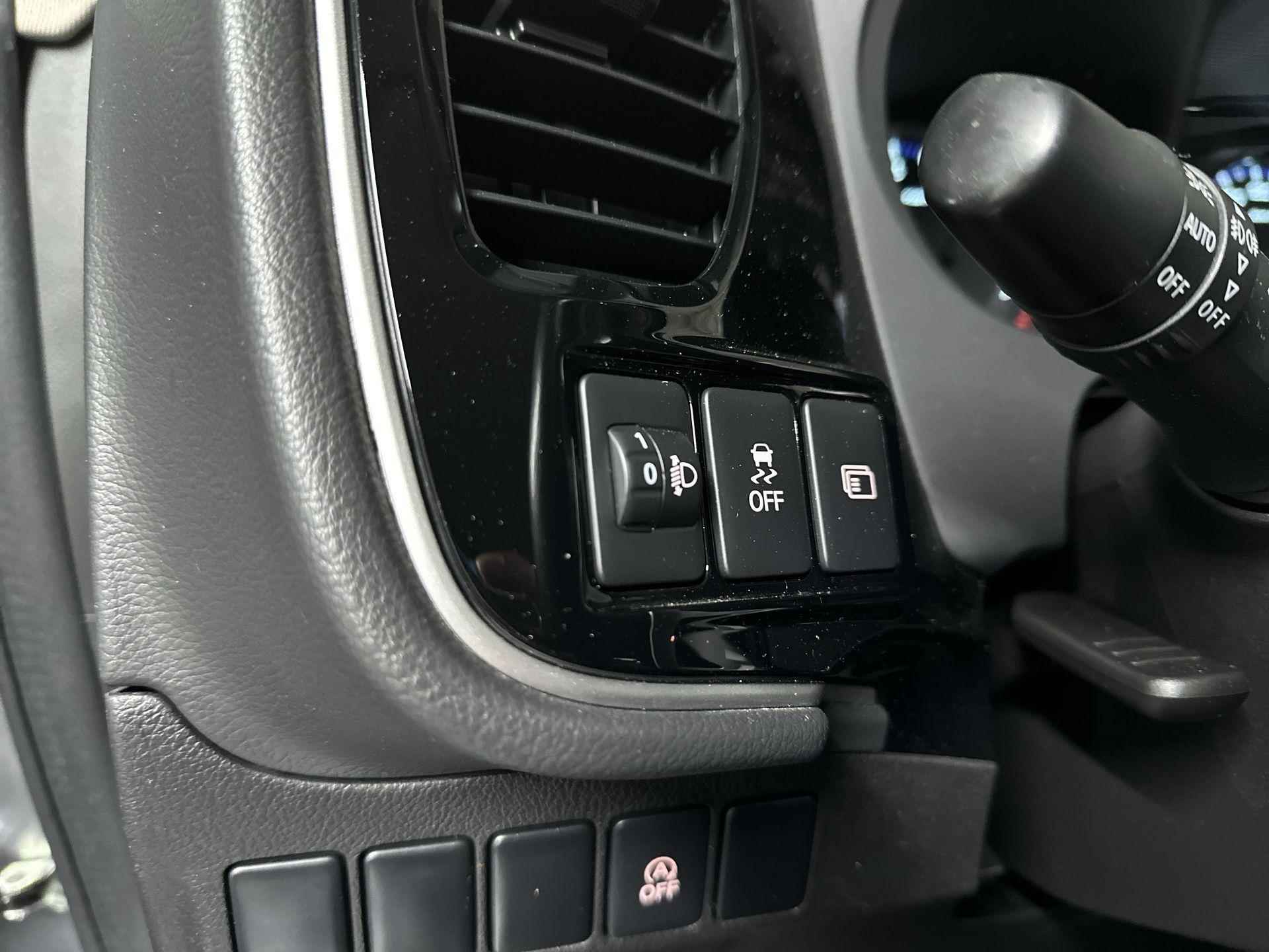 Mitsubishi Outlander 2.0 Connect Pro Automaat - 28/42