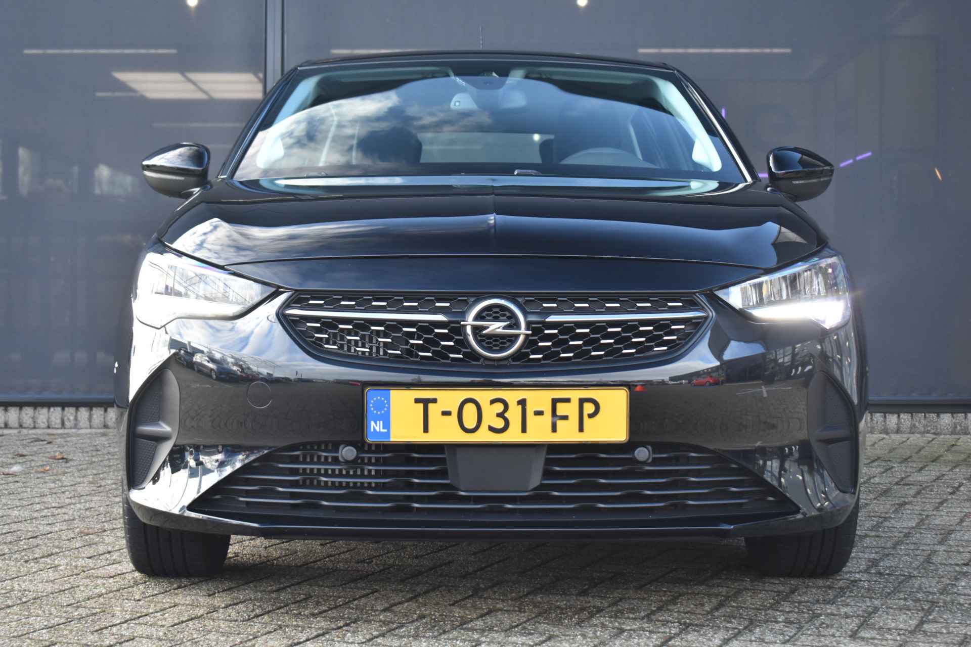 Opel Corsa 1.2 Turbo Elegance 100pk | Navigatie | Dodehoek-Detectie | Achteruitrijcamera | Cruise Control | Airco | Full-LED | Parkeersenso - 5/43