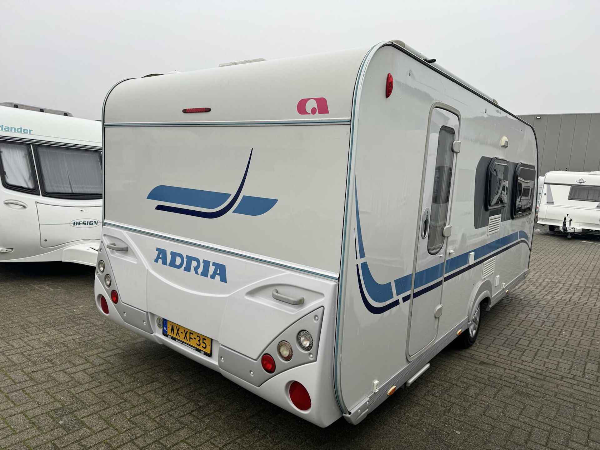 ADRIA ADIVA 513 LT, ENKELE BEDDEN, MOVER, RONDZIT, BADKAMER - 5/22