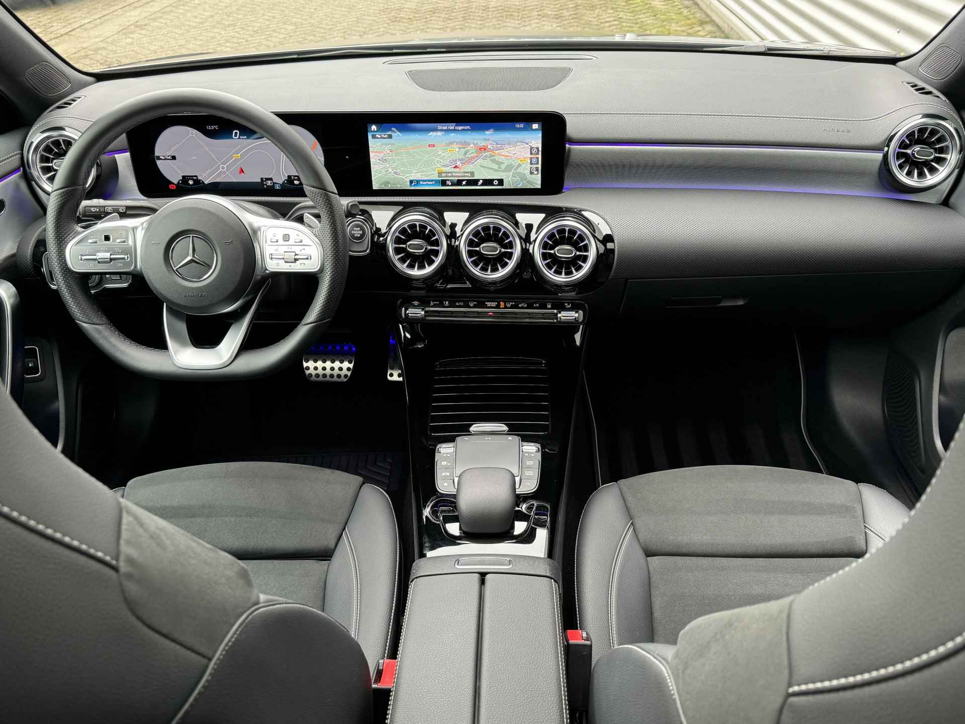 Mercedes-Benz A-Klasse 250 e AMG Line Night Edition | Panorama | Widescreen | Sfeer | Carplay | Camera | - 5/22