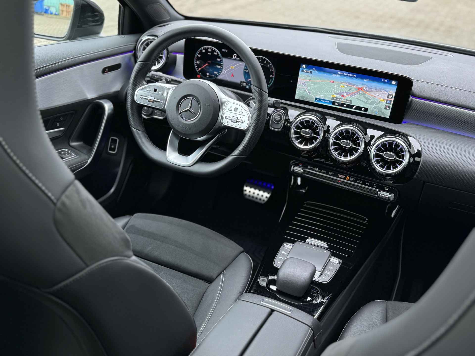 Mercedes-Benz A-Klasse 250 e AMG Line Night Edition | Panorama | Widescreen | Sfeer | Carplay | Camera | - 9/22