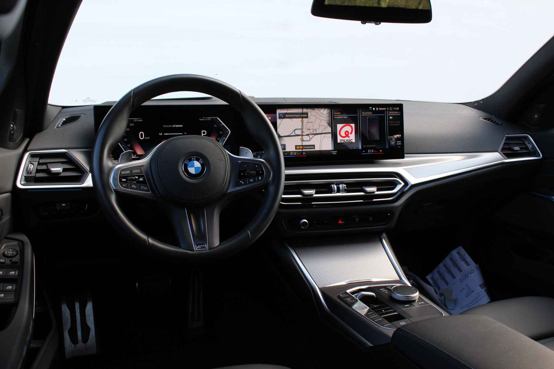BMW 3 Serie Touring M340d xDrive High Executive Automaat / Panoramadak / Trekhaak / Adaptieve LED / Active Cruise Control / Comfort Access / Parking Assistant - 7/28