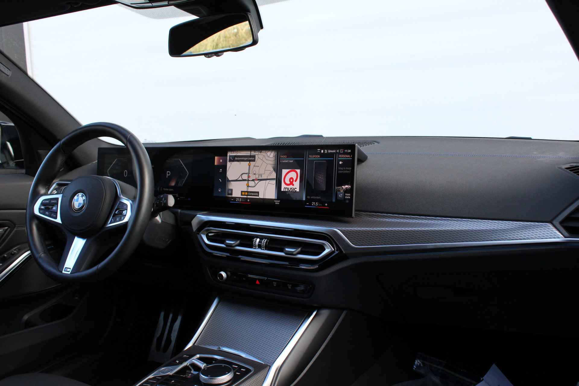 BMW 3 Serie Touring M340d xDrive High Executive Automaat / Panoramadak / Trekhaak / Adaptieve LED / Active Cruise Control / Comfort Access / Parking Assistant - 28/28