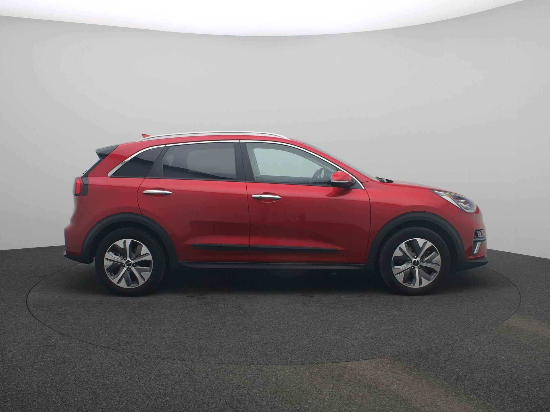 Kia e-Niro ExecutiveLine 64 kWh | LED | Stoelverwarming | Stoelkoeling | Navigatie | Apple Carplay - Android Auto - 7/49