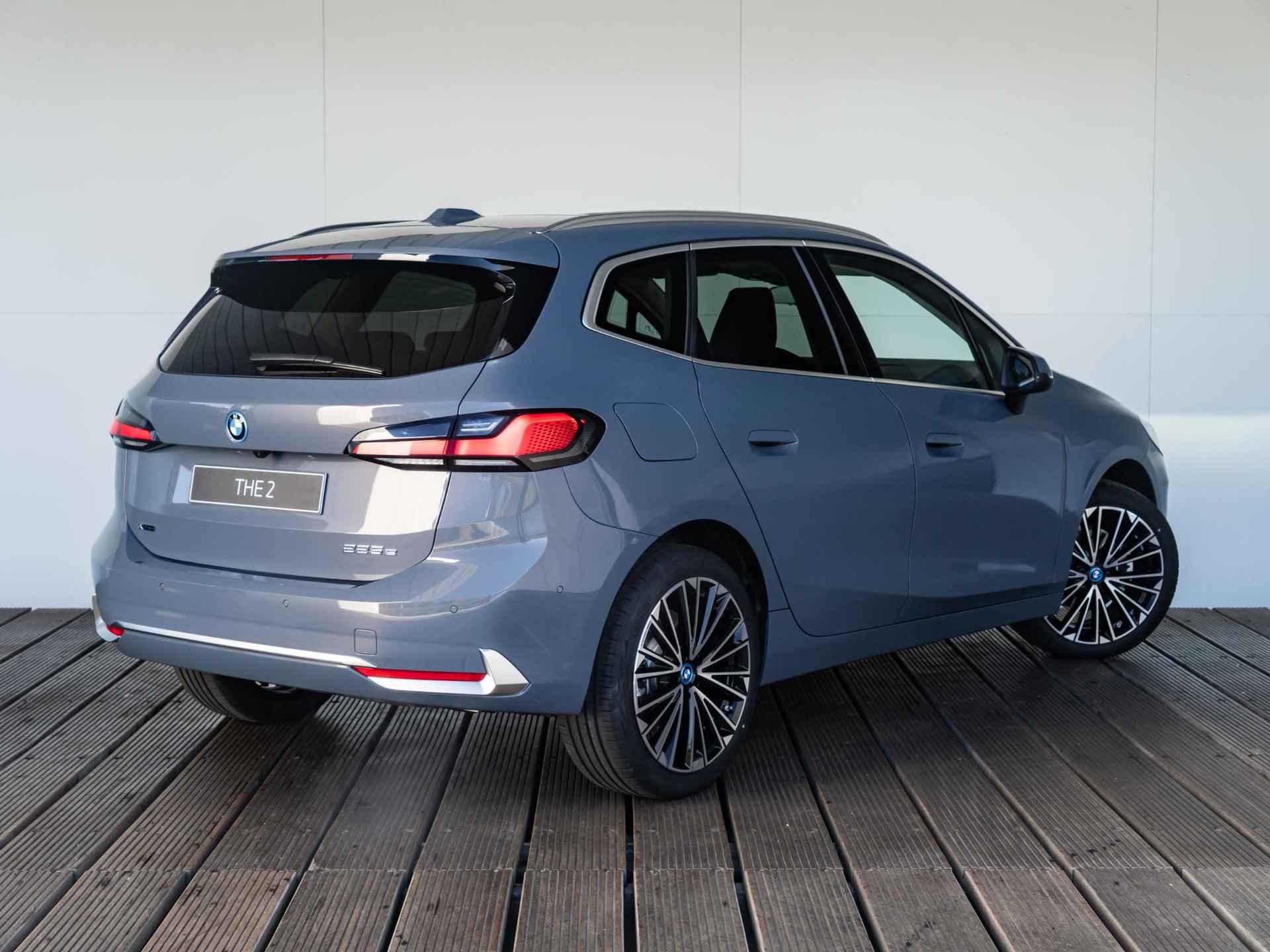 BMW 2 Serie Active Tourer 225e xDrive | Luxery Line | Comfort Pack | Travel Pack | Equipment Pack - 2/41