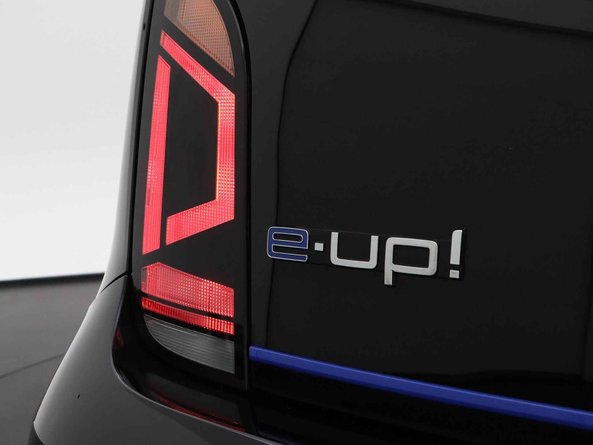 Volkswagen e-Up! e-up! Style |   Camera | Climate control | Stoelverwarming | DAB | Cruise Control | - 17/17