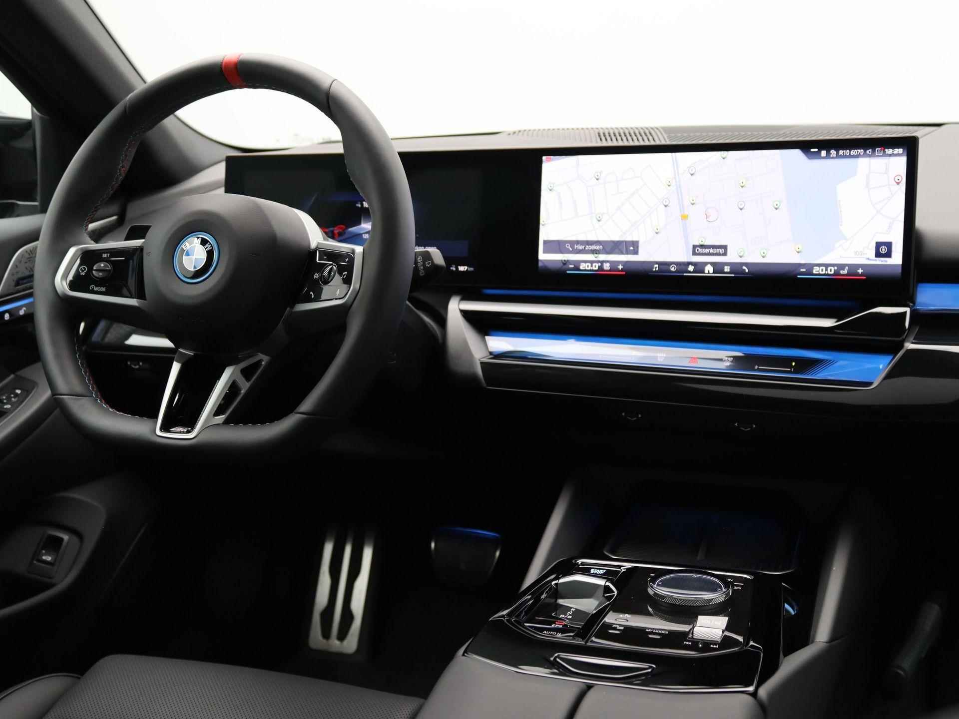 BMW i5 Touring M60 xDrive 84 kWh | 21'' inch Individual Velgen | 600Pk | B&W-audio| Elektrische trekhaak - 33/54