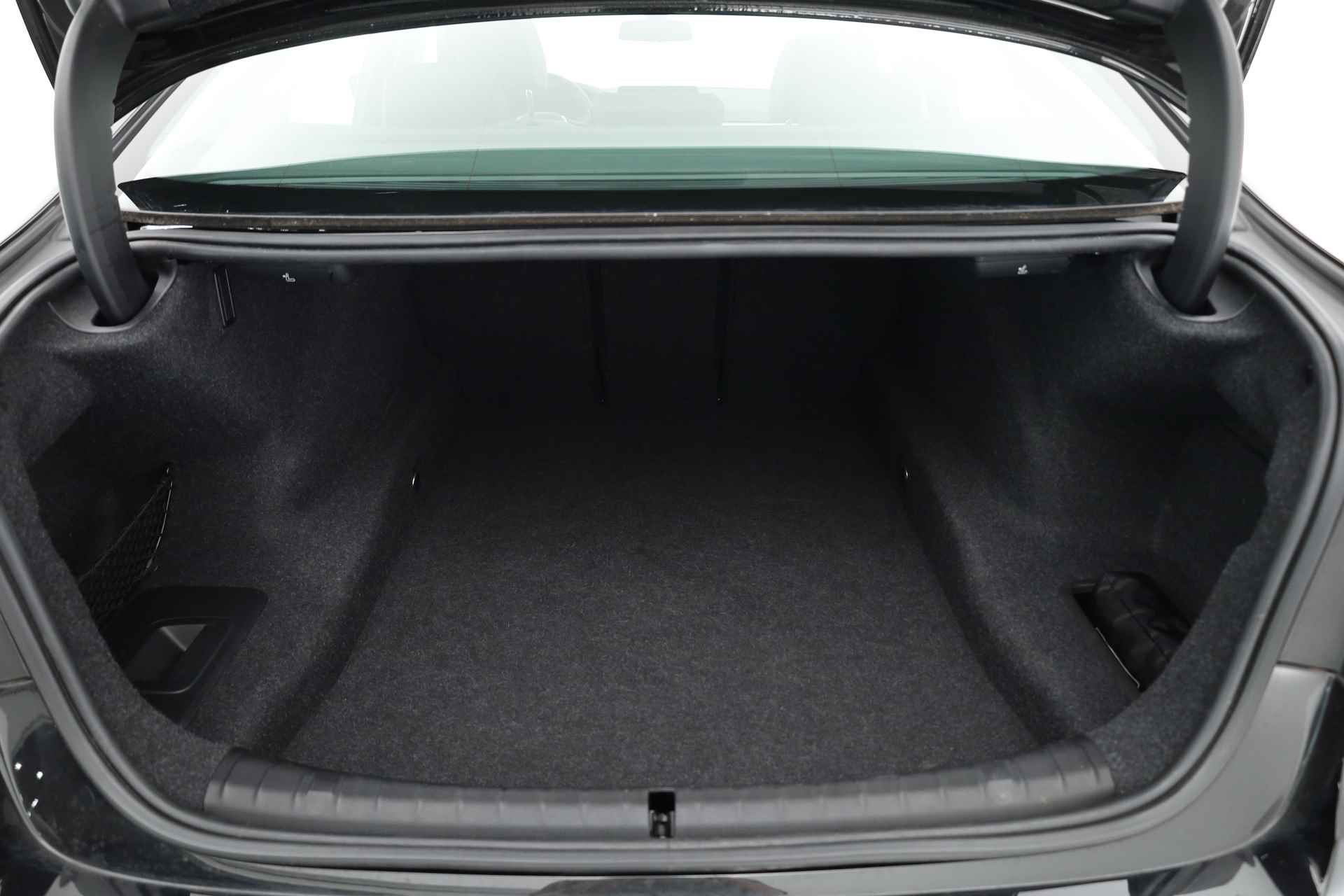 BMW 5 Serie 520D EXECUTIVE | Schuifdak | Headup | Camera | Sportstoelen - 23/30