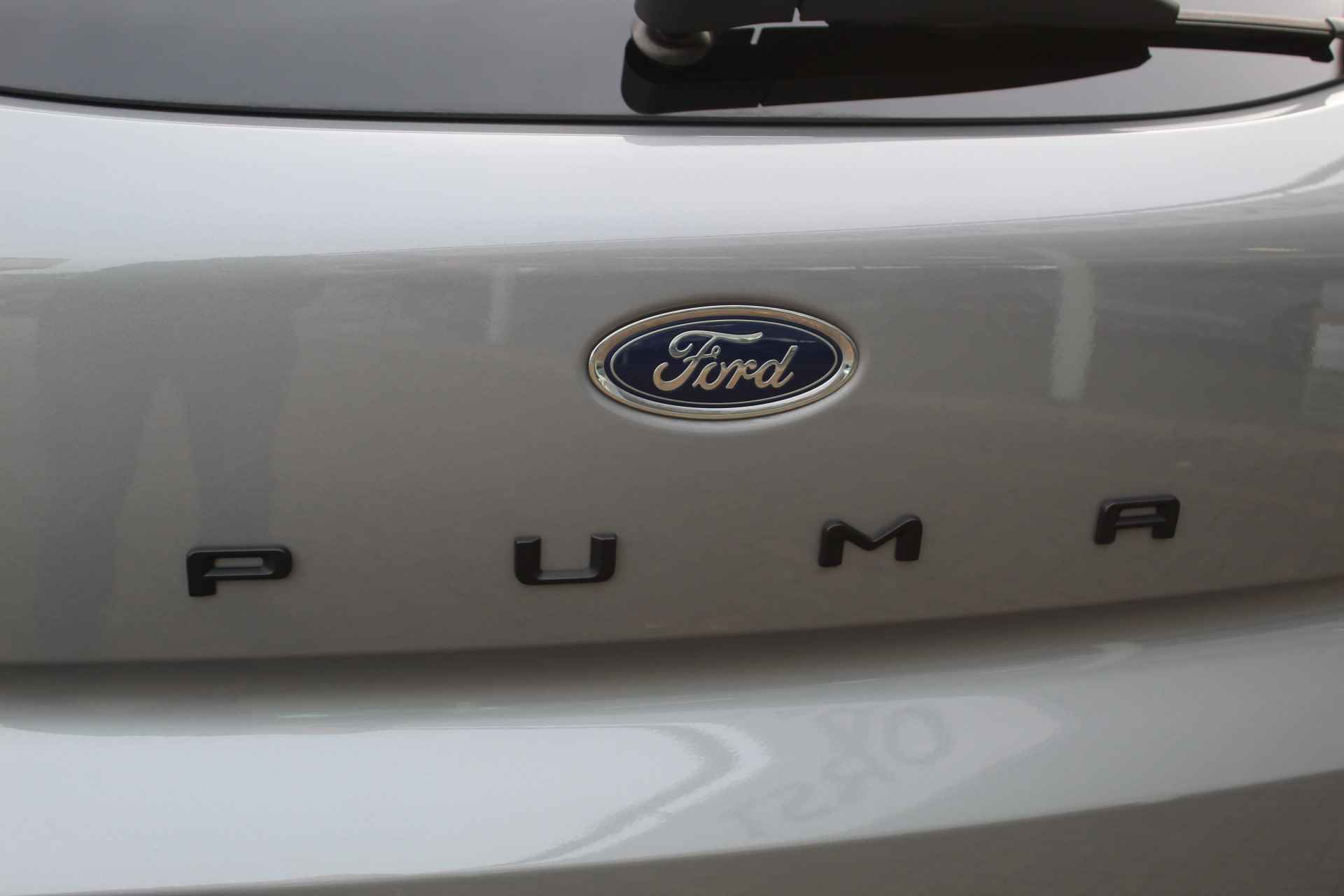 Ford Puma 1.0-125pk EcoBoost Mild-Hybrid ST-Line X. Zeer luxe Ford Puma ST-Line X met weinig km's. Adaptive cruise cntrl, metallic lak, volautm. airco, stuur-, stoel- en voorraam verwarming, LM wielen, Isofix, dode hoek ass., camera, parkeerass., navigatie etc., etc. - 39/54