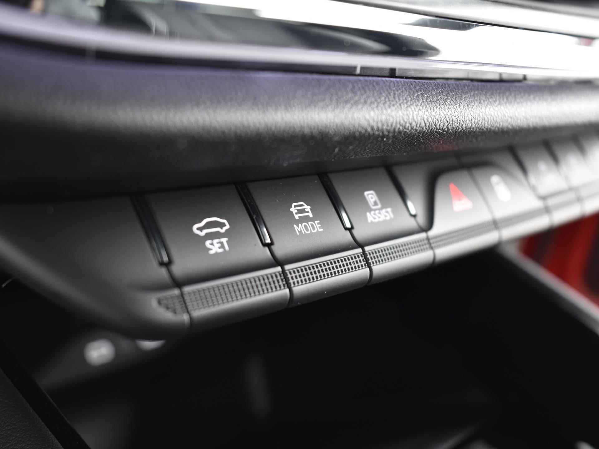 Škoda Enyaq iV Sportline iV Elektromotor 150 kW / 204 pk SUV Škoda Enyaq iV 80 Sportline 77 kWh | Assistentie | Comfort plus | Klimaat | Licht plus | Panorama dak | Transport | Trekhaakvoorbereiding | Warmtepomp | Omrijdeal - 22/25