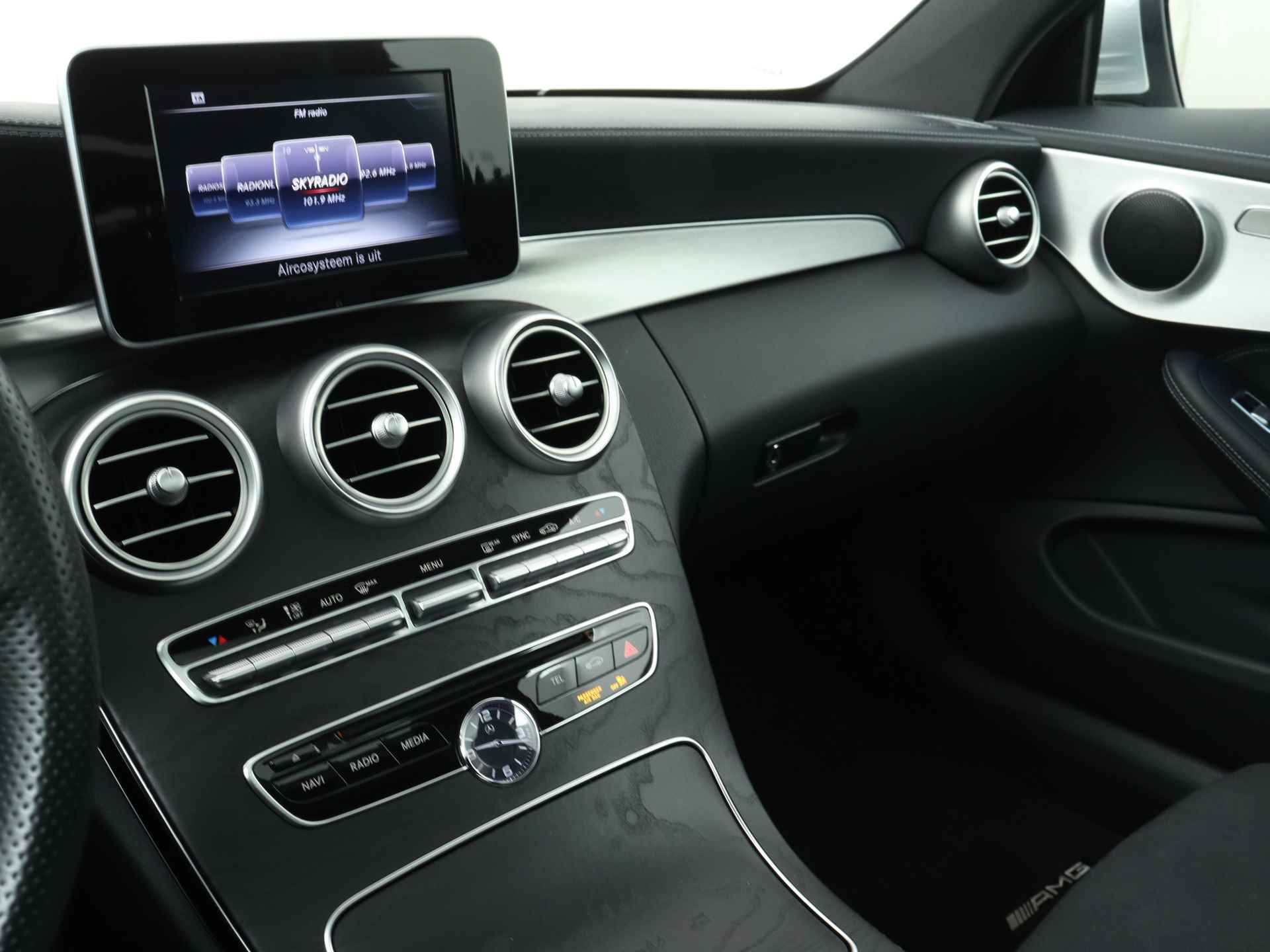Mercedes-Benz C-Klasse 200 Ambition | Panoramadak | Parkeersensoren + Camera | Stoelverwarming | Cruise control | - 7/43