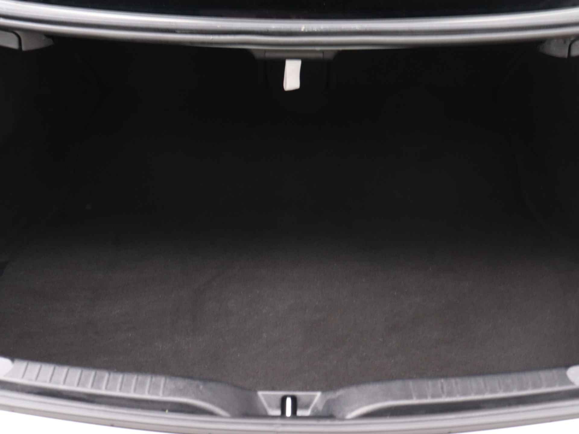 Mercedes-Benz C-Klasse 200 Ambition | Panoramadak | Parkeersensoren + Camera | Stoelverwarming | Cruise control | - 30/43