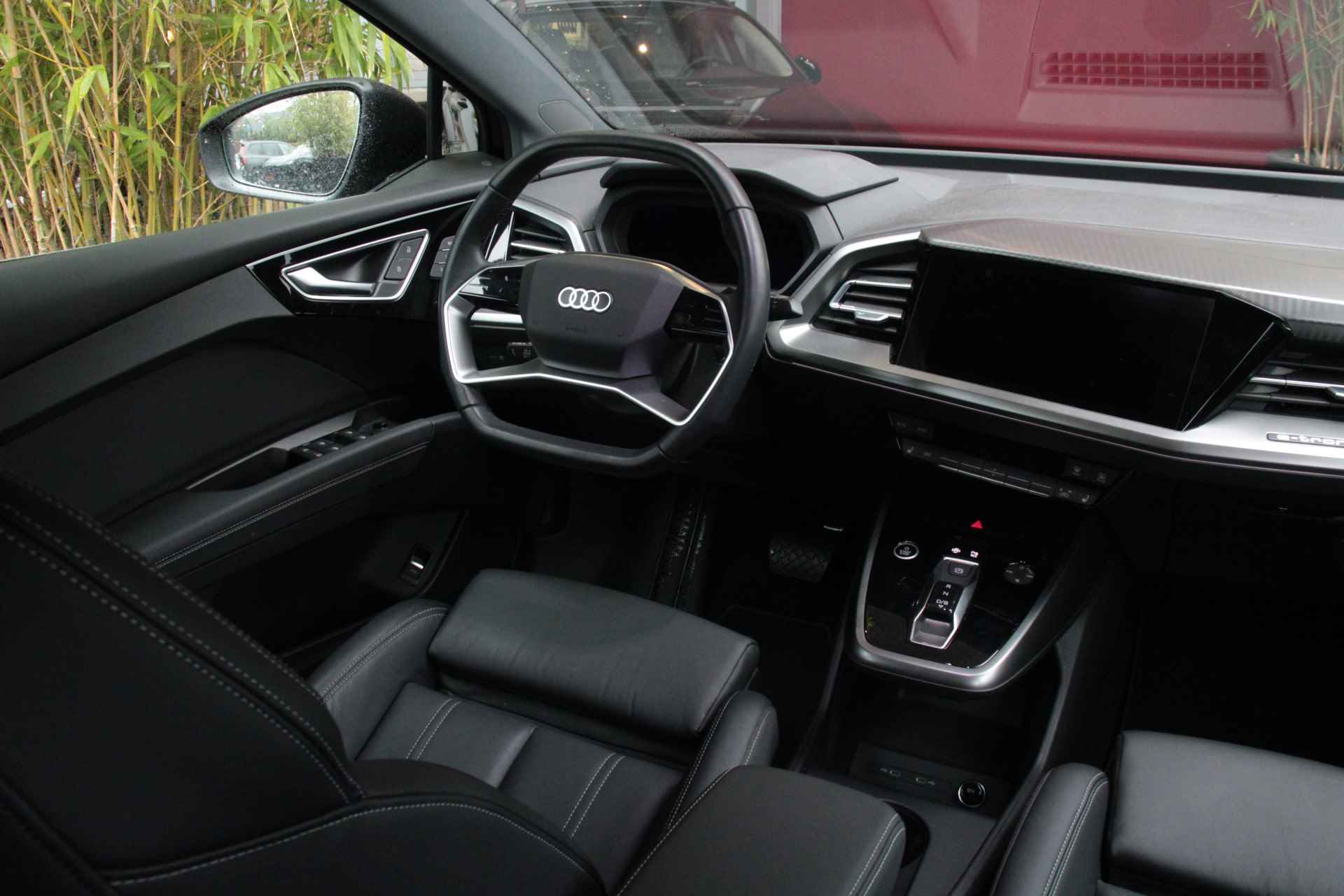 Audi Q4 e-tron 40 Advanced edition 77 kWh | Matrix LED | Camera | Lederen sportstoelen | Adaptive Cruise | Dodehoek sensoren - 4/18