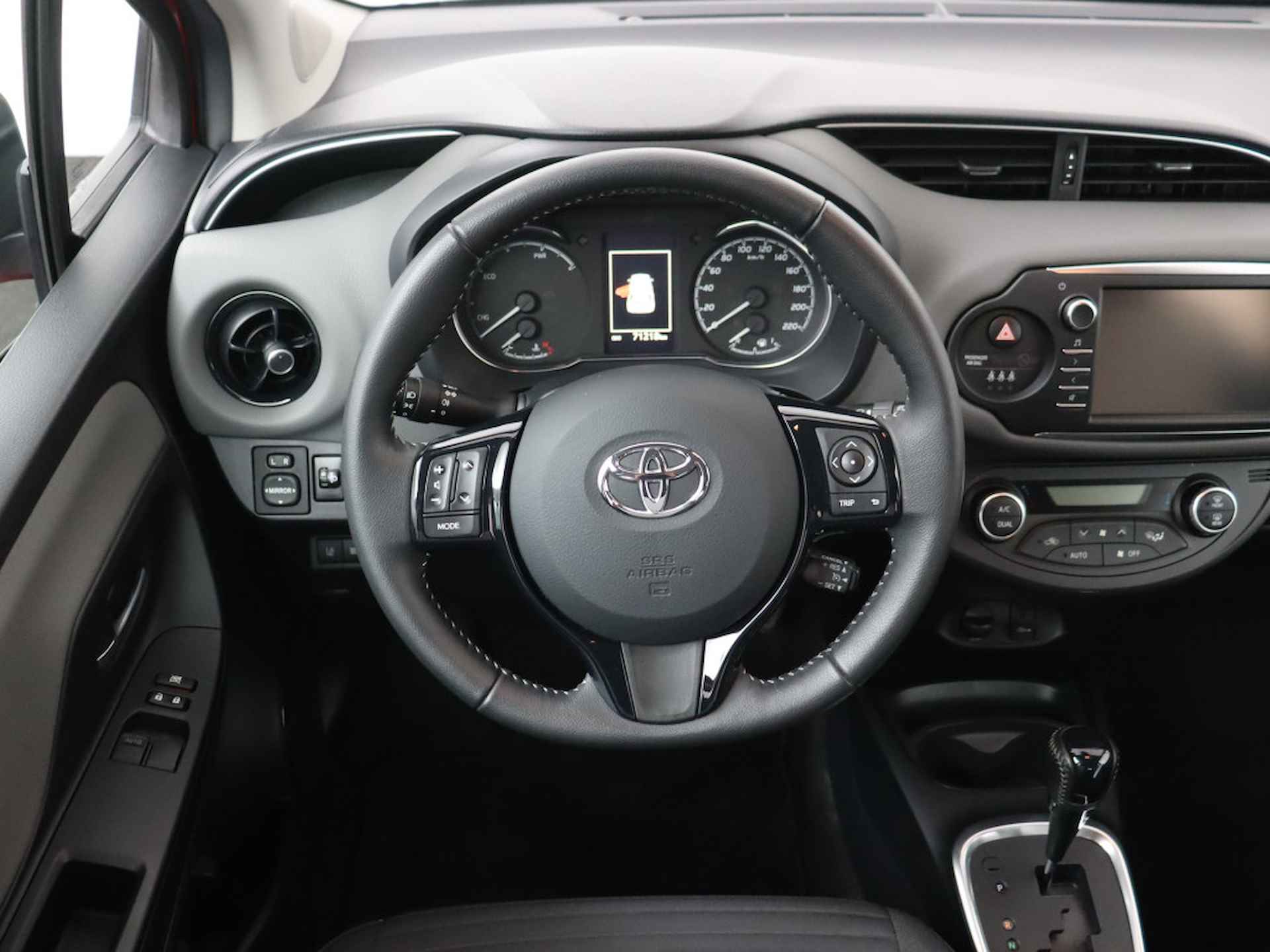 Toyota Yaris 1.5 Hybrid Active | Climate Control | Parkeercamera | Airco | - 6/32