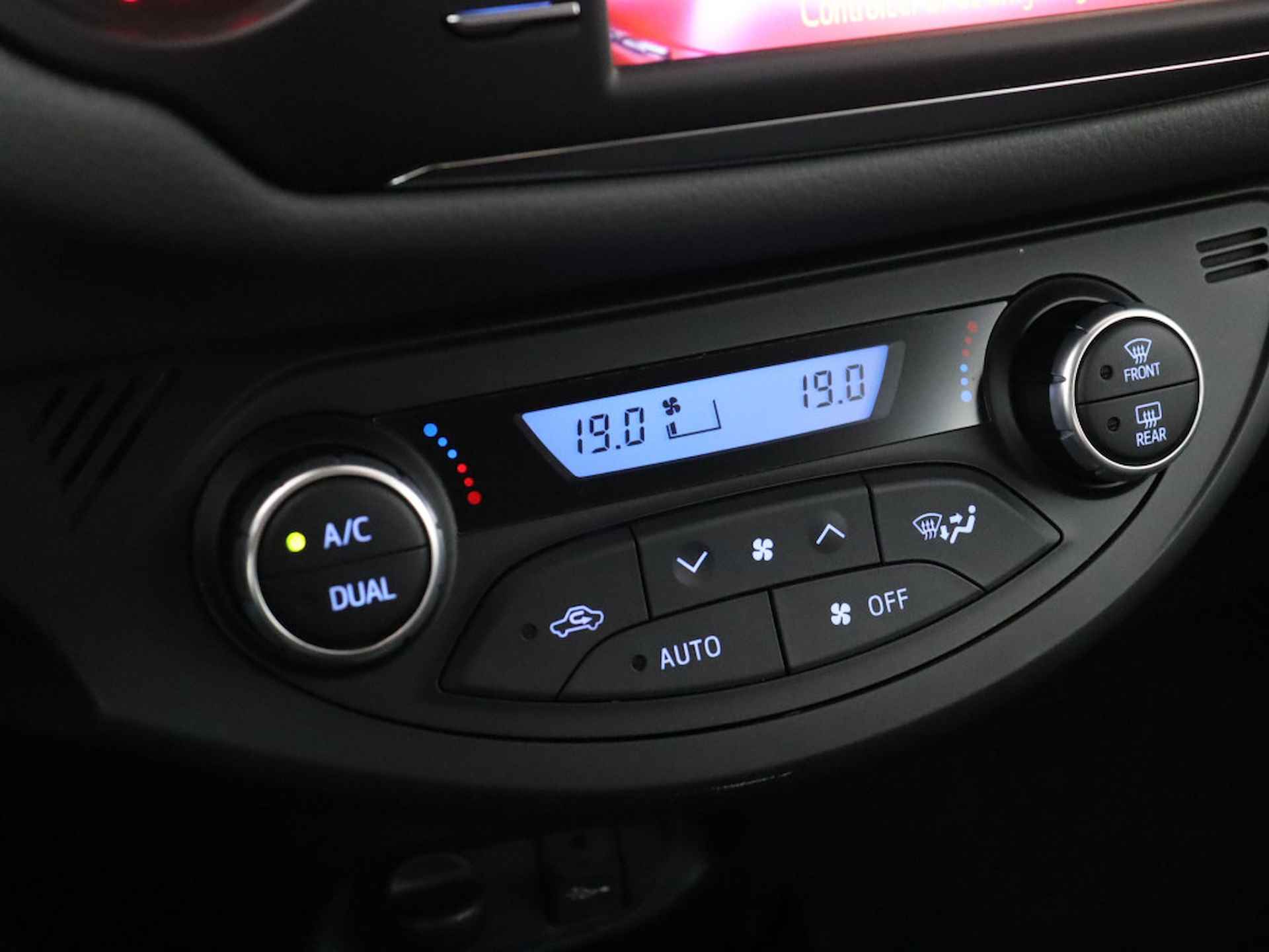 Toyota Yaris 1.5 Hybrid Active | Climate Control | Parkeercamera | - 10/32