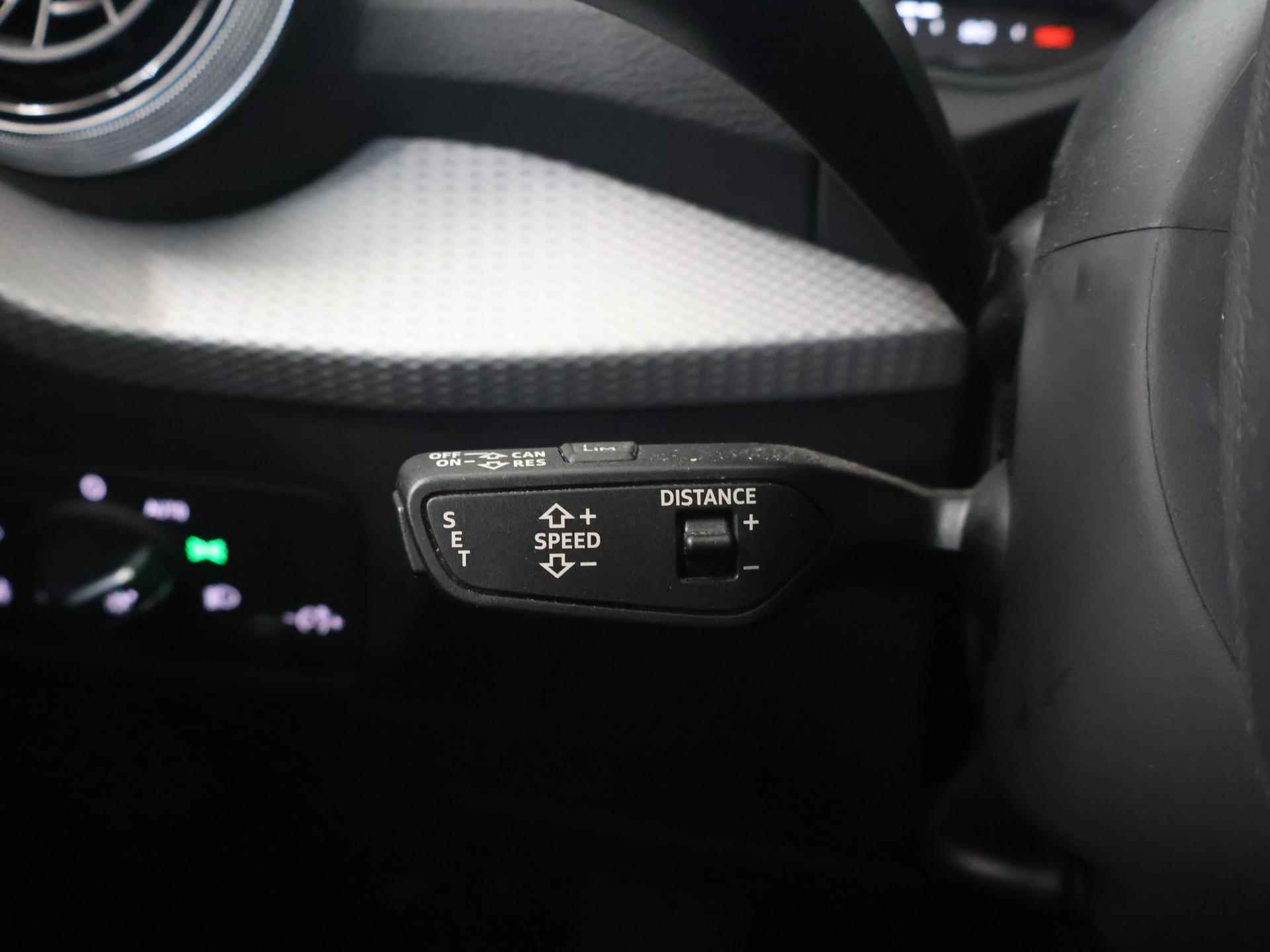 Audi Q2 35 TFSI S-Line | Trekhaak | Virtual cockpit | Navigatiesysteem | Stoelverwarming  | Cruise control Adaptief | Keyless Go | Elektr. Achterklep | - 32/42