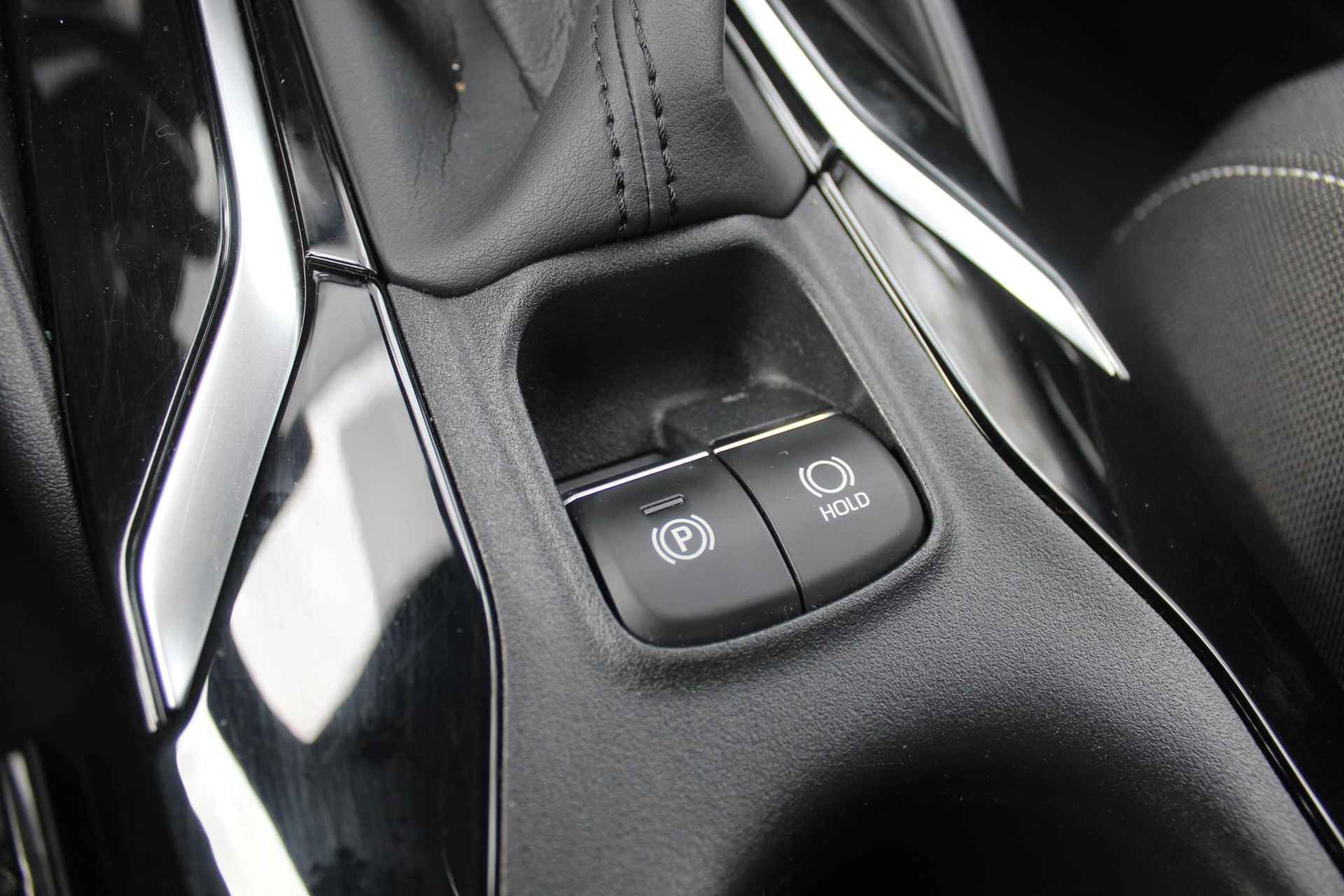 Suzuki Swace 1.8 Hybrid Select  | Stoelverwarming | Camera | Navigatie* | Carplay | - 17/32