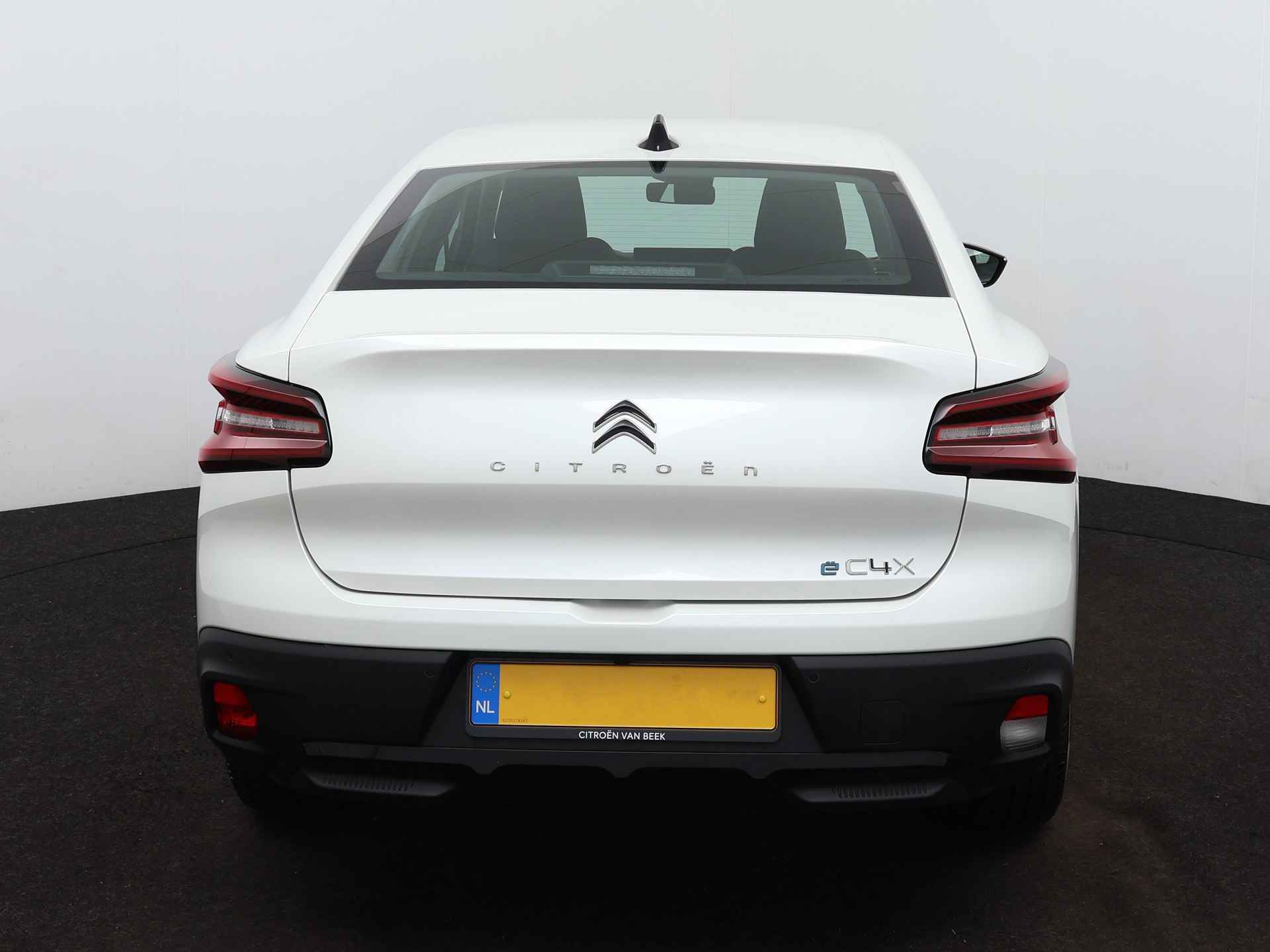 Citroën Ë-C4 X Feel Pack 50 kWh X | RIJKLAAR | Parelmoer wit | Navigatie | Stoelverwarming | Voorruit verwarming | - 21/27