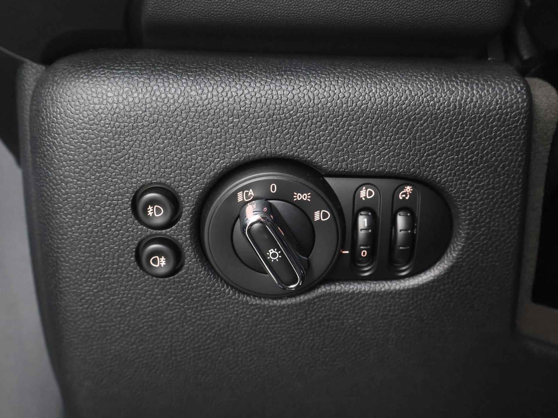 Mini Mini 2.0 Cooper S Chili 190 PK | Navigatiesysteem | Stoelverwarming | Parkeersensoren | Cruise Control | Sportstoelen | - 33/39