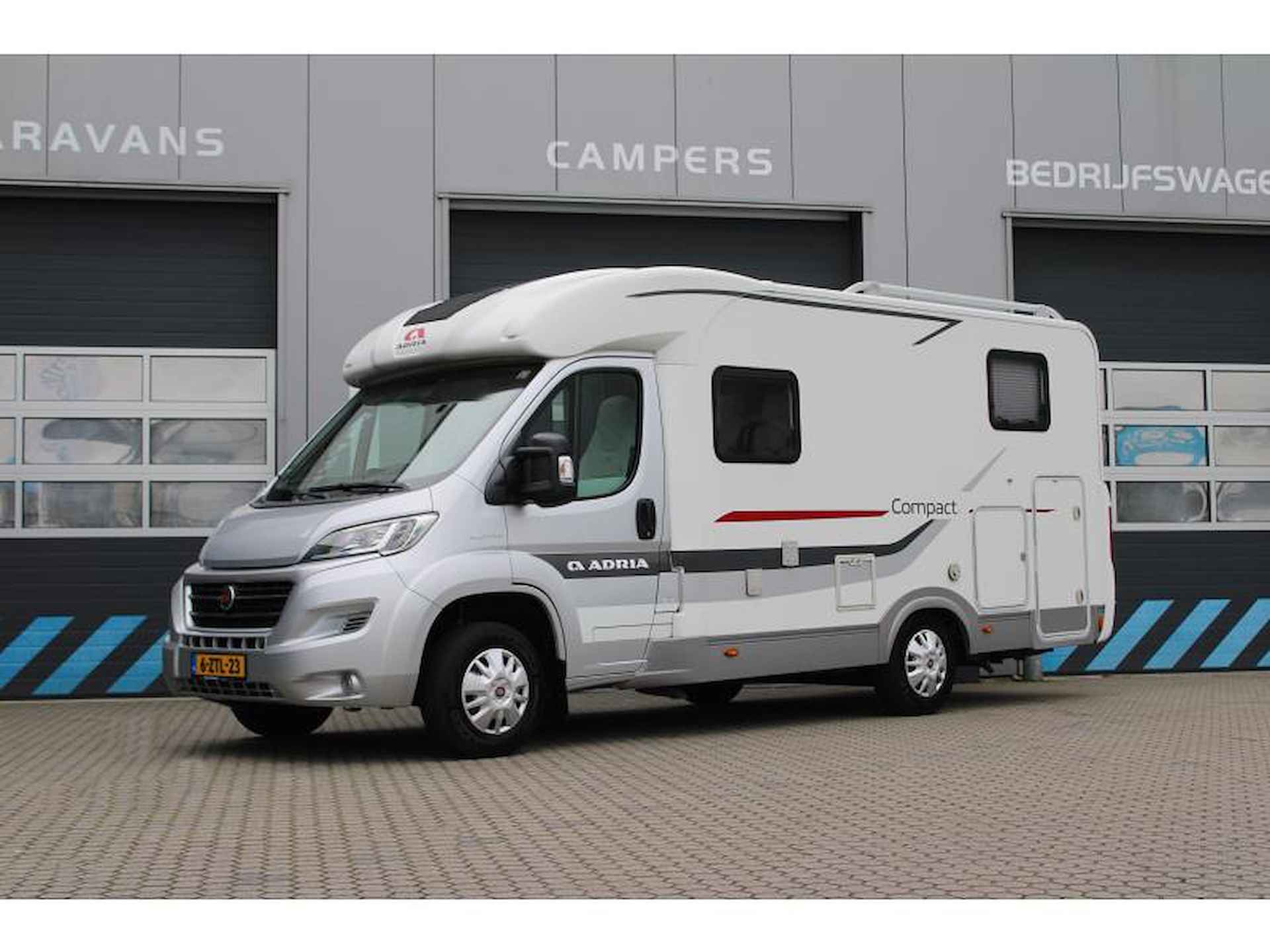 Adria Compact SL Enkele bedden | Bearlock - 3/25