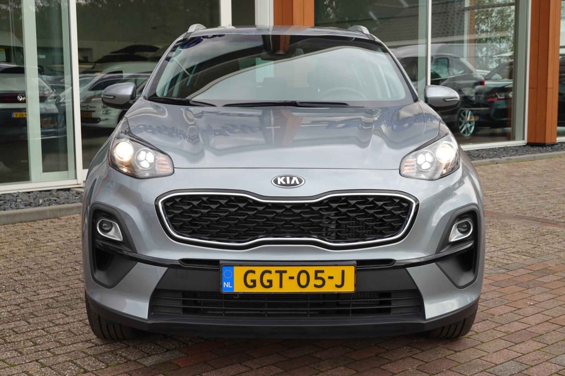 Kia SPORTAGE 1.6 CRDi MHEV DynamicLine - 2/41