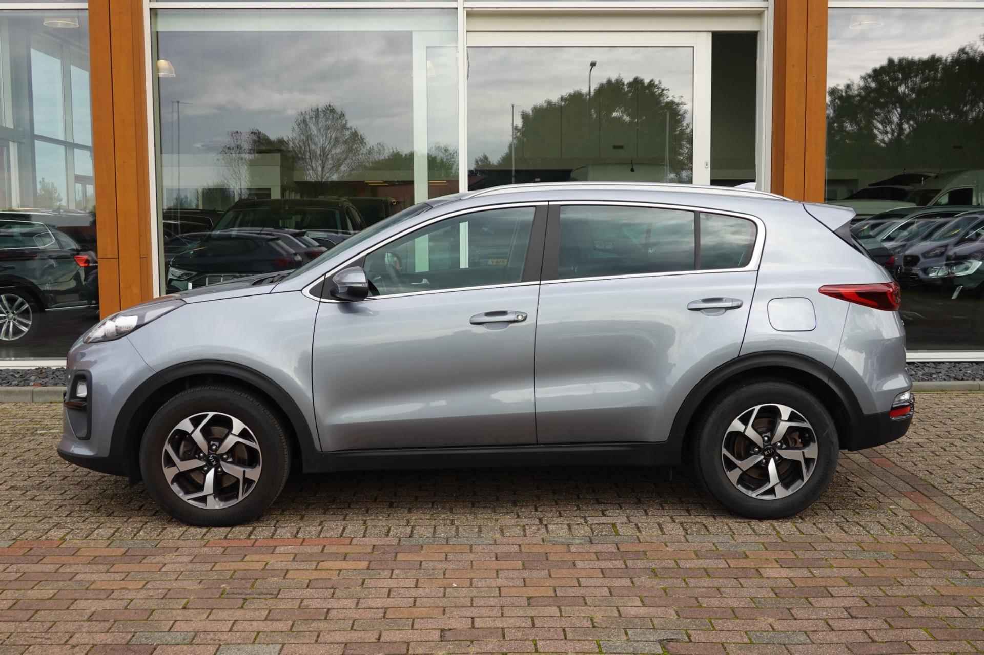 Kia SPORTAGE 1.6 CRDi MHEV DynamicLine - 3/41